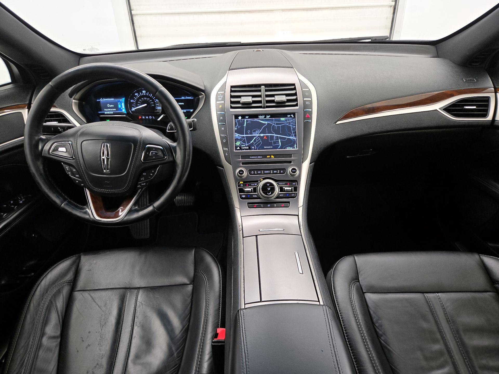 Thumbnail: 2017 Lincoln MKZ - 9