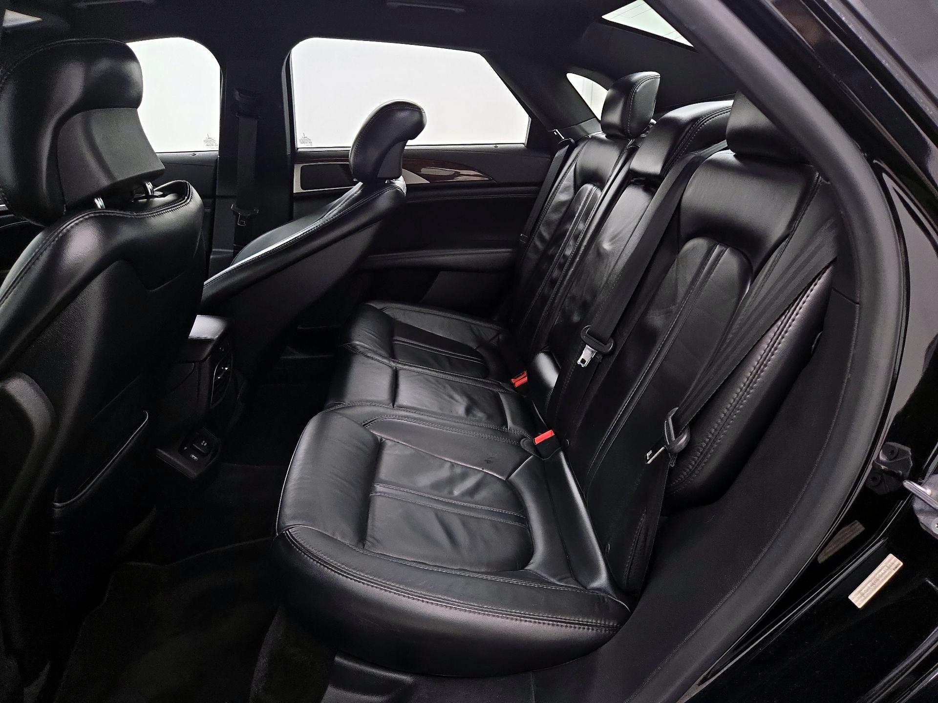 Thumbnail: 2017 Lincoln MKZ - 20