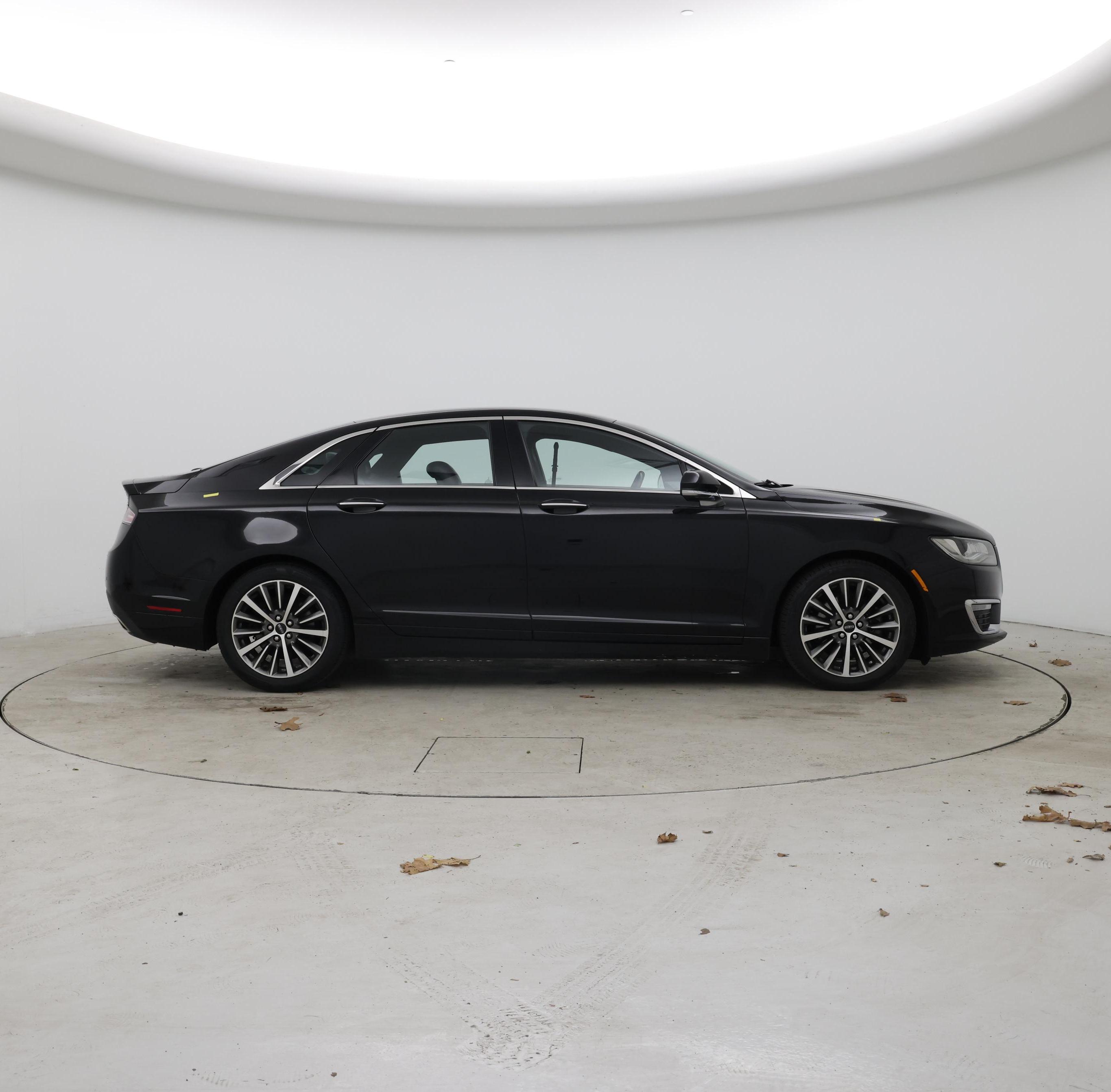 Thumbnail: 2017 Lincoln MKZ - 7