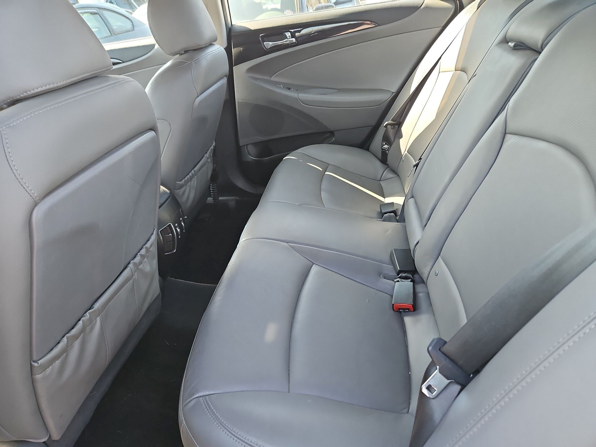 Thumbnail: 2013 Hyundai Sonata - 8