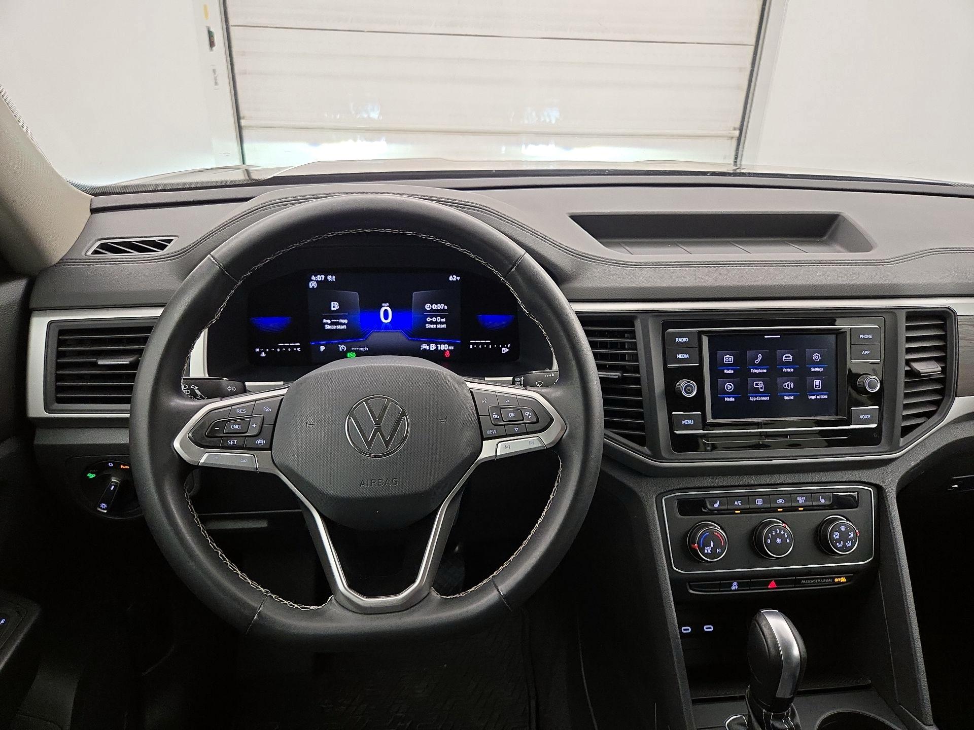 Thumbnail: 2022 Volkswagen Atlas - 10