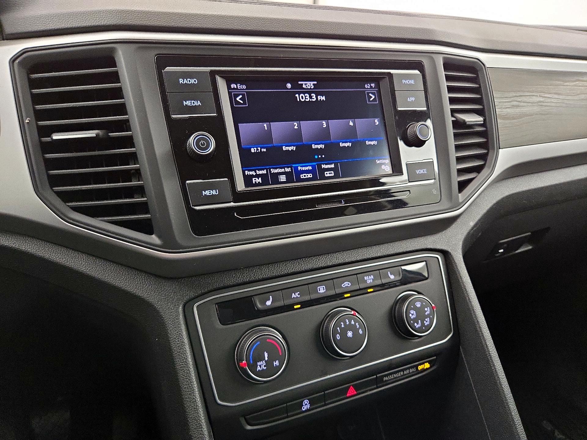 Thumbnail: 2022 Volkswagen Atlas - 15