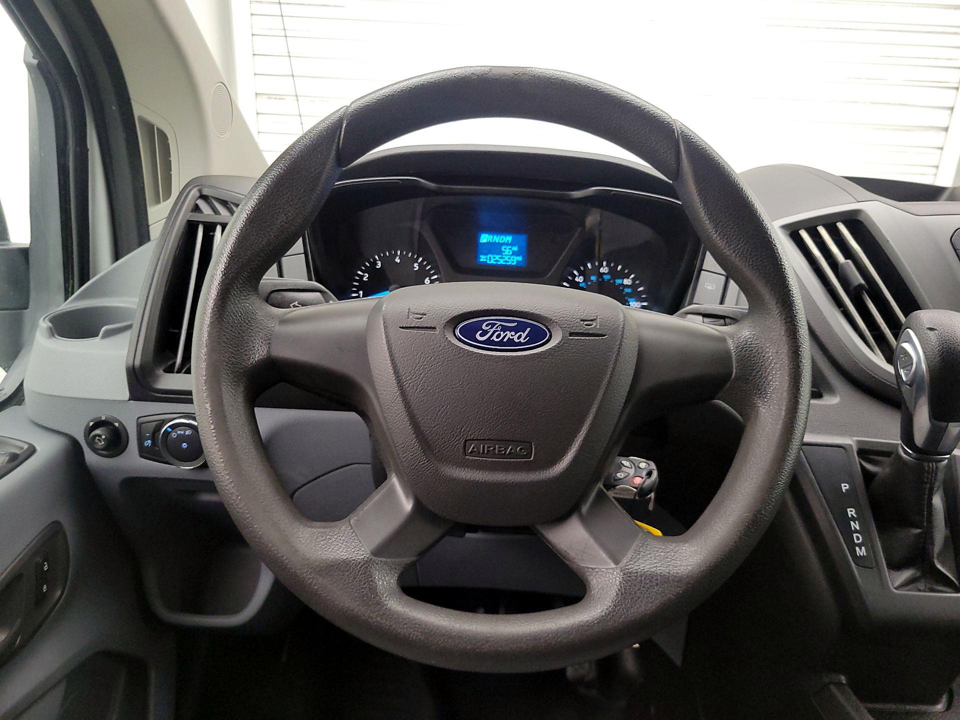 Thumbnail: 2018 Ford Transit Series - 10
