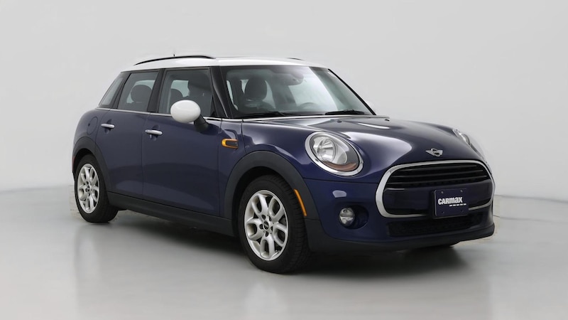 2016 MINI Cooper Hardtop  Hero Image