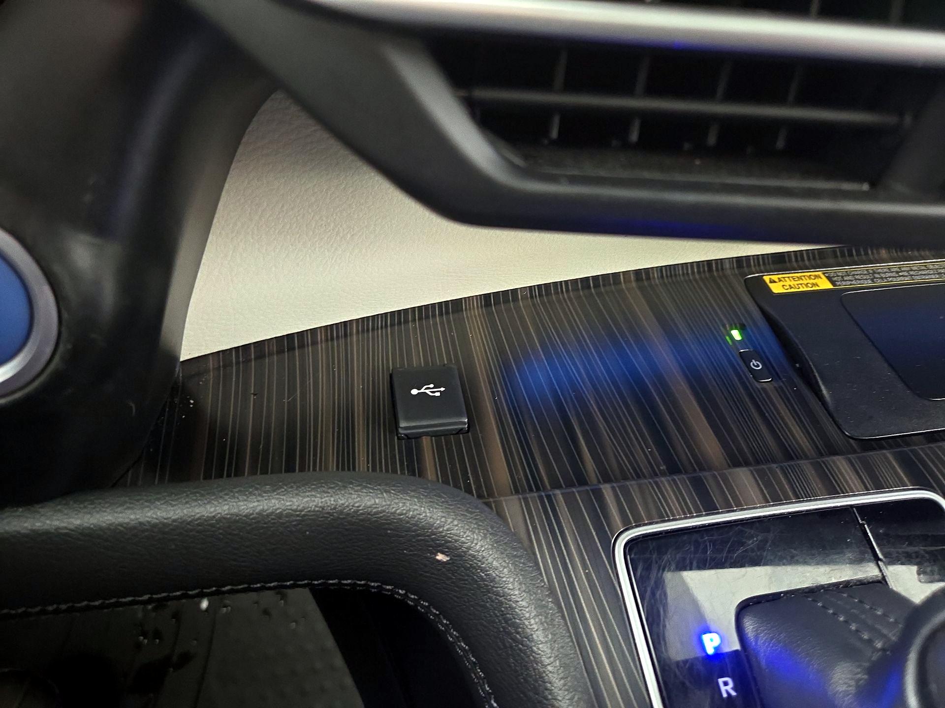 Thumbnail: 2022 Toyota Sienna - 18