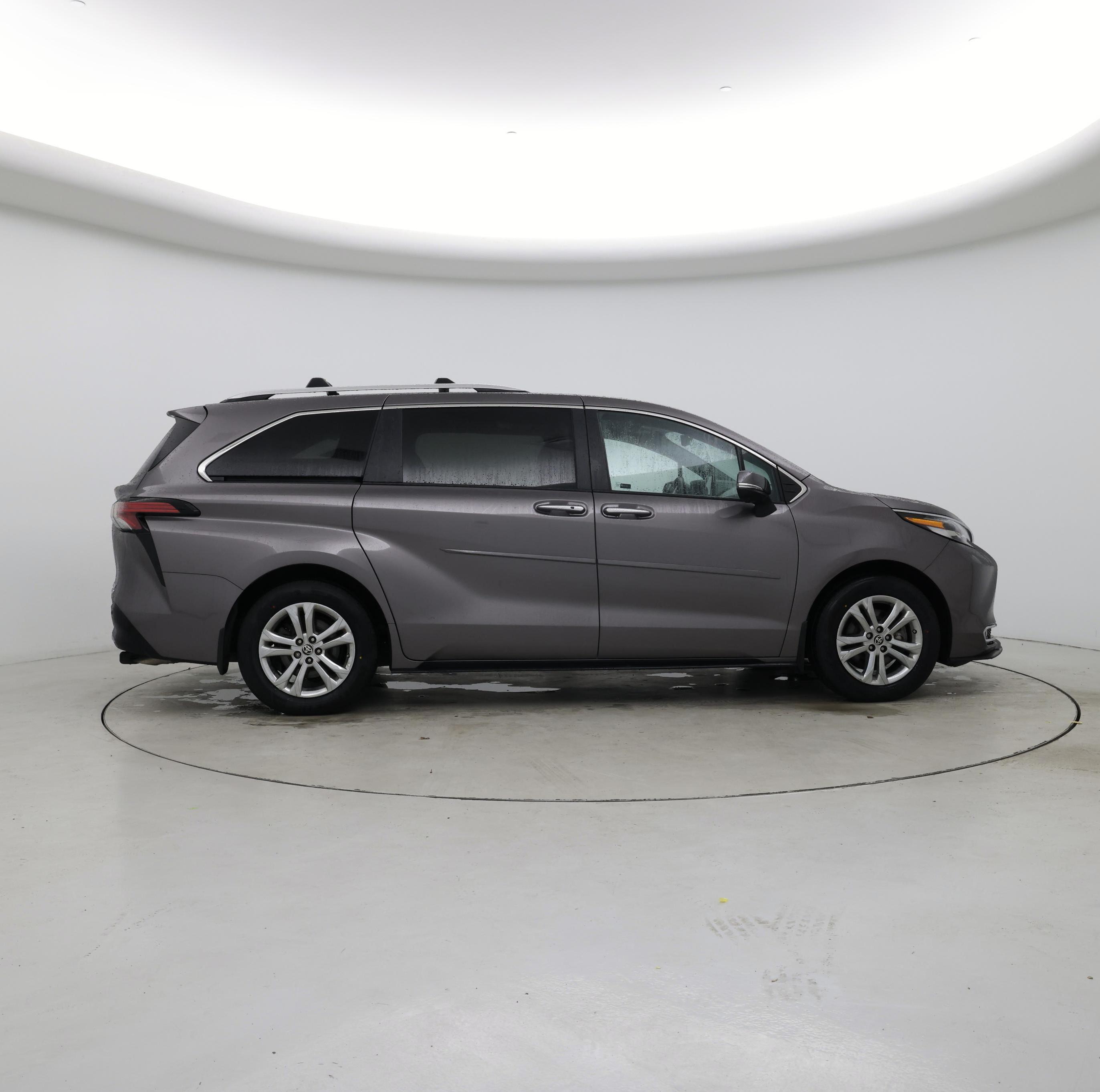 Thumbnail: 2022 Toyota Sienna - 7