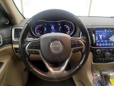 Steering Wheel & Instrument Cluster (On)