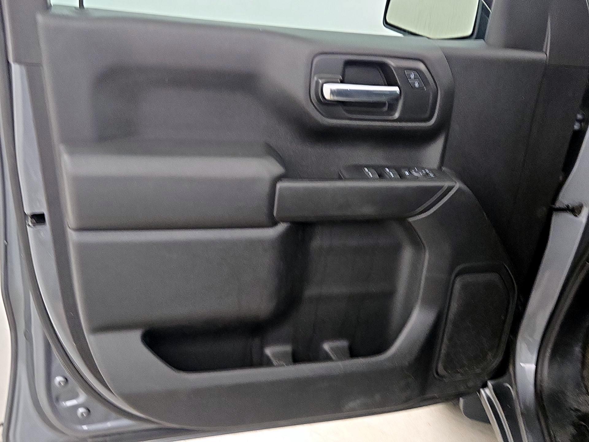 Thumbnail: 2021 Chevrolet Silverado 1500 - 12