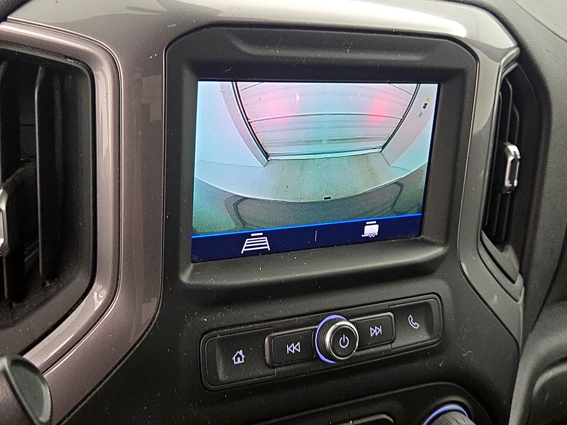 Thumbnail: 2021 Chevrolet Silverado 1500 - 14