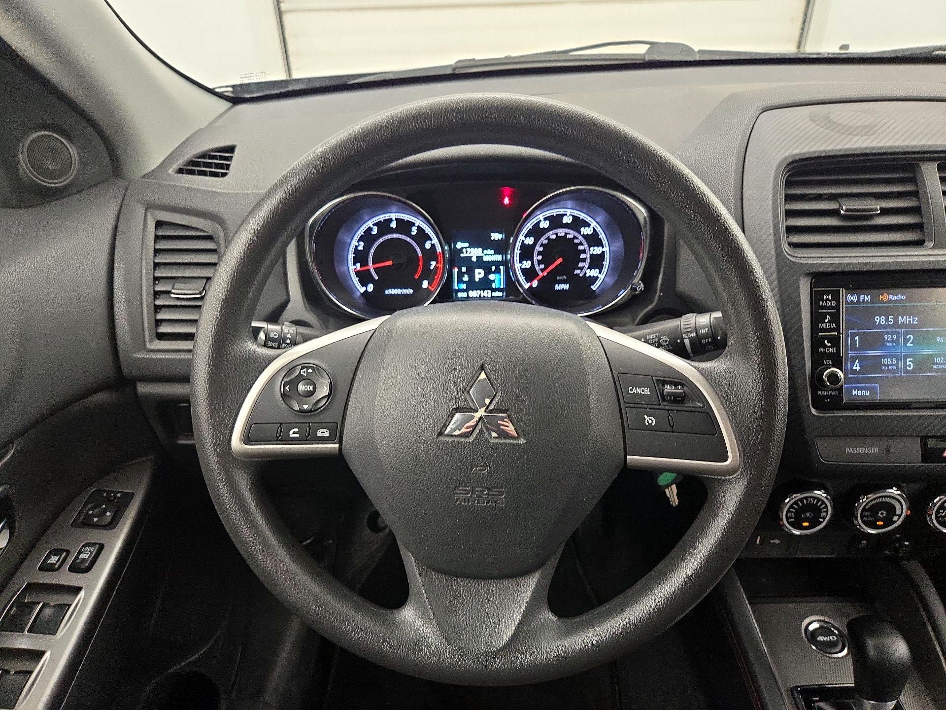 Thumbnail: 2018 Mitsubishi Outlander Sport - 10