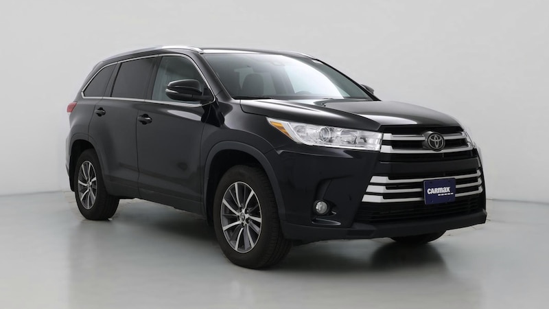 2019 Toyota Highlander XLE Hero Image