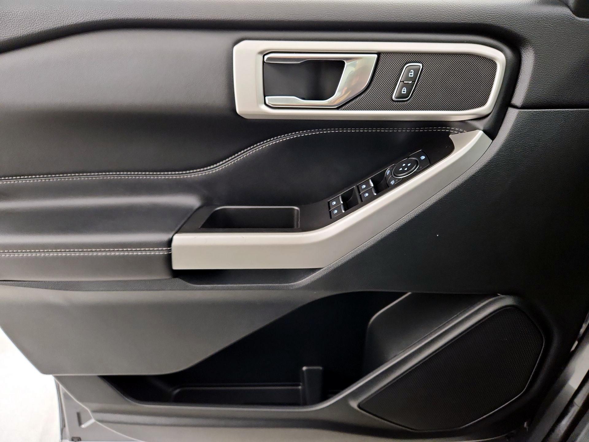 Thumbnail: 2021 Ford Explorer - 12