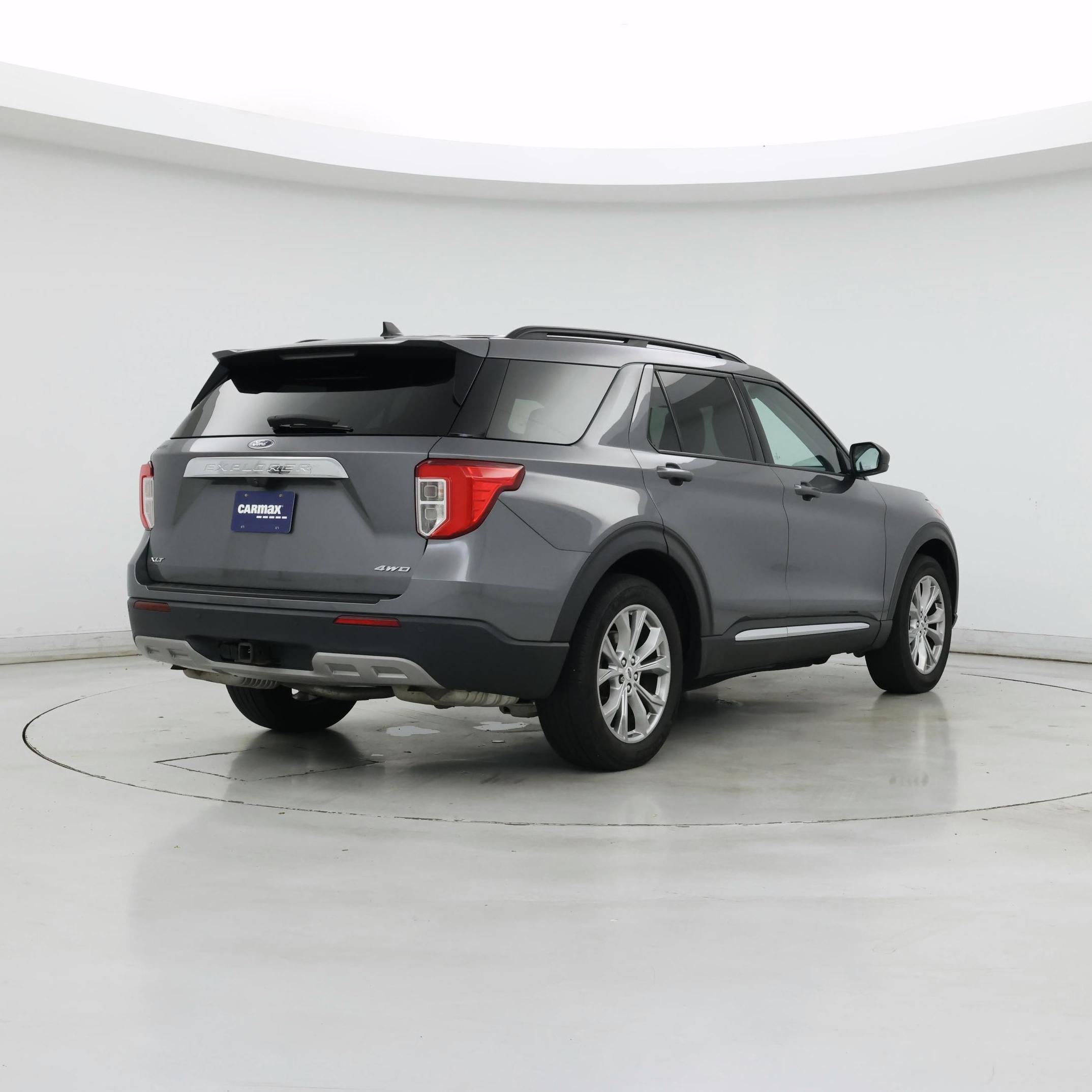 Thumbnail: 2021 Ford Explorer - 8