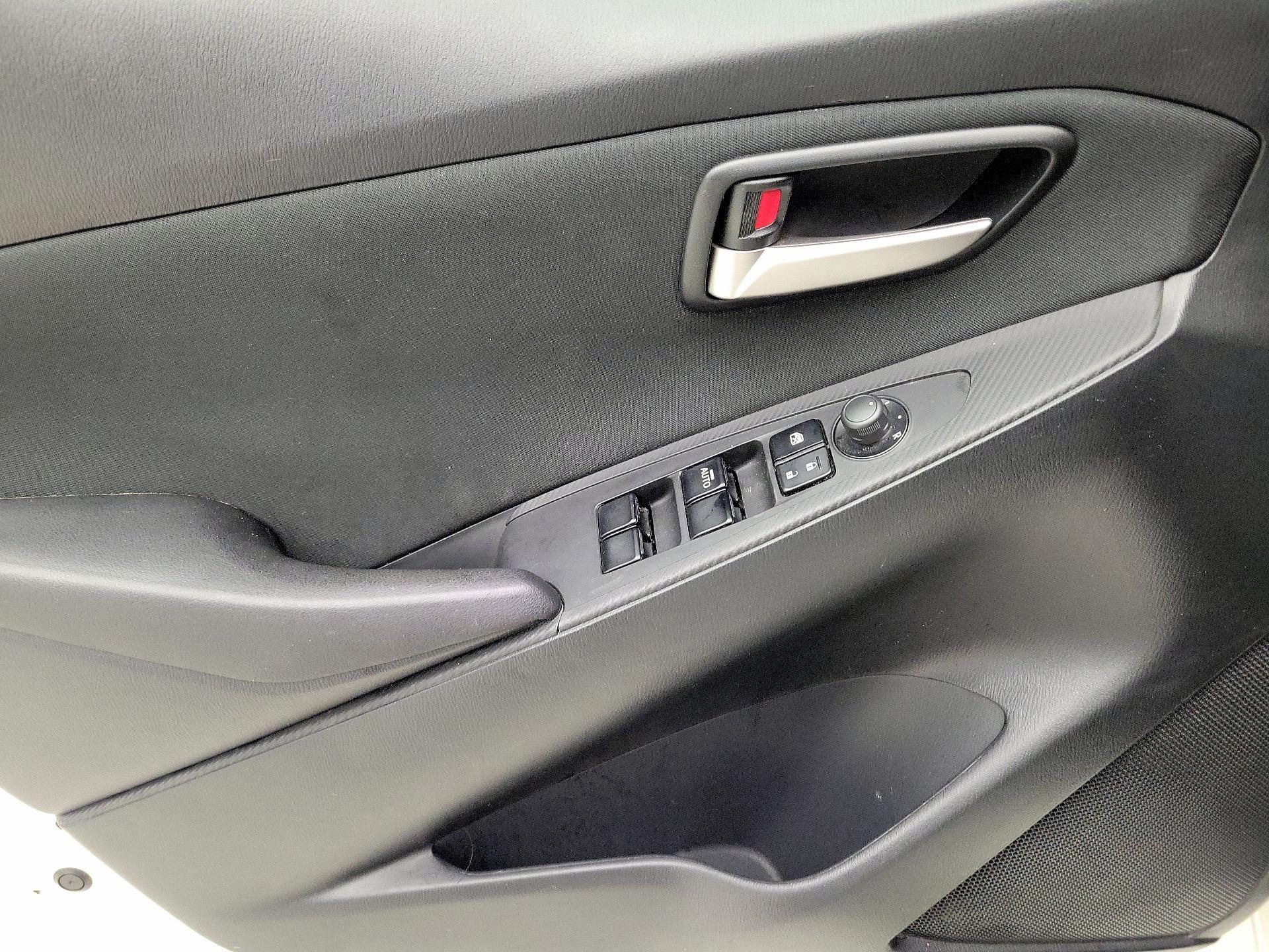 Thumbnail: 2019 Toyota Yaris - 12