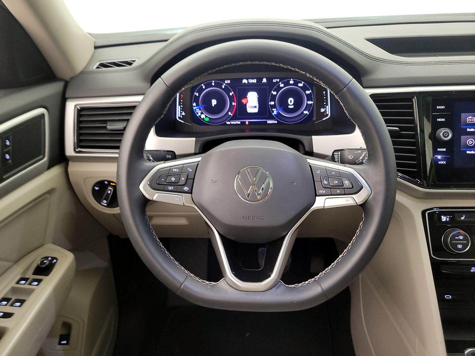 Thumbnail: 2022 Volkswagen Atlas - 10