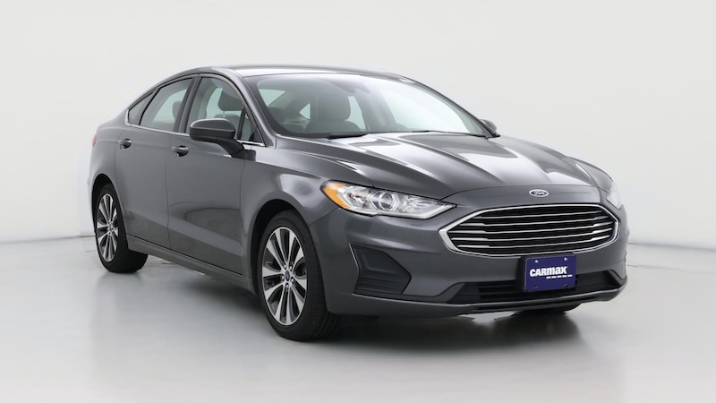 2019 Ford Fusion SE Hero Image