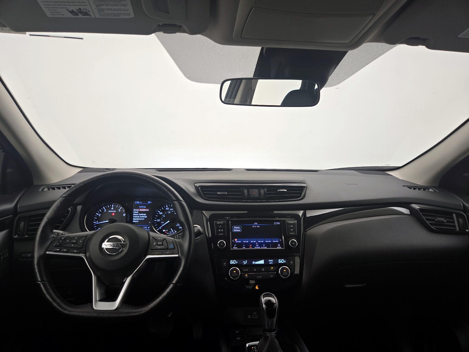 Thumbnail: 2022 Nissan Rogue Sport - 9