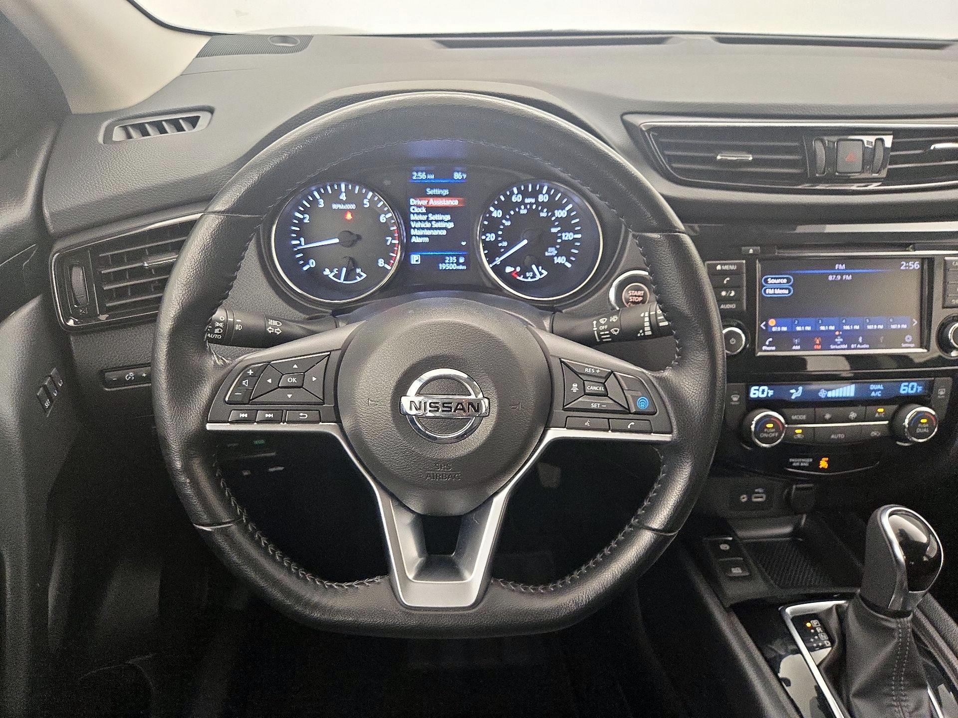 Thumbnail: 2022 Nissan Rogue Sport - 10