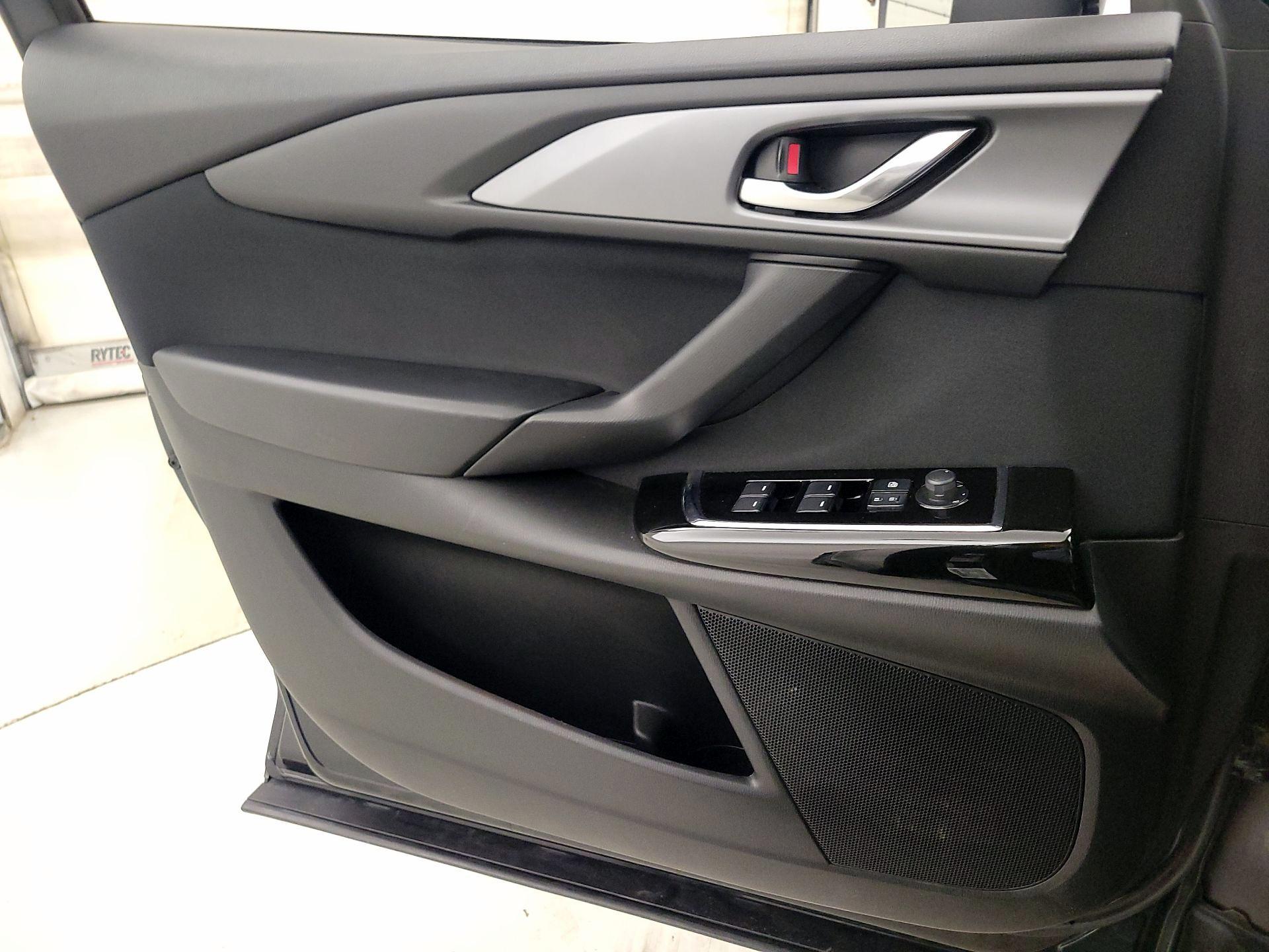 Thumbnail: 2022 Mazda CX-9 - 12