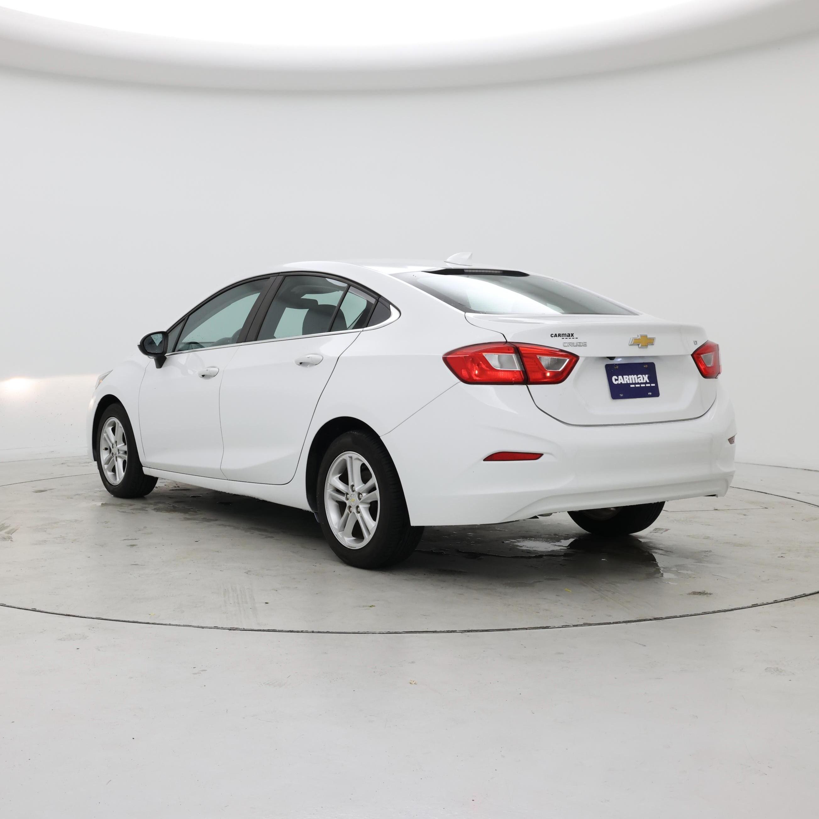 Thumbnail: 2018 Chevrolet Cruze - 2