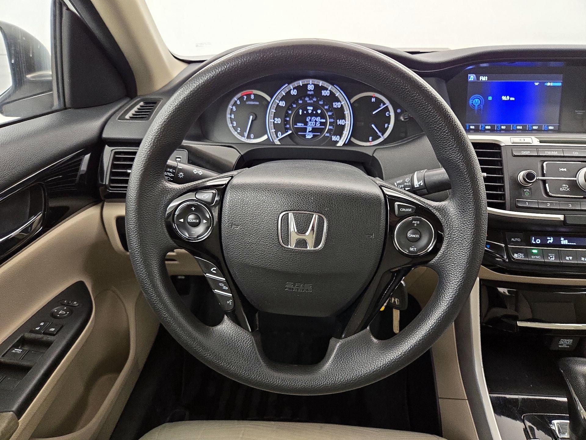 Thumbnail: 2016 Honda Accord - 10