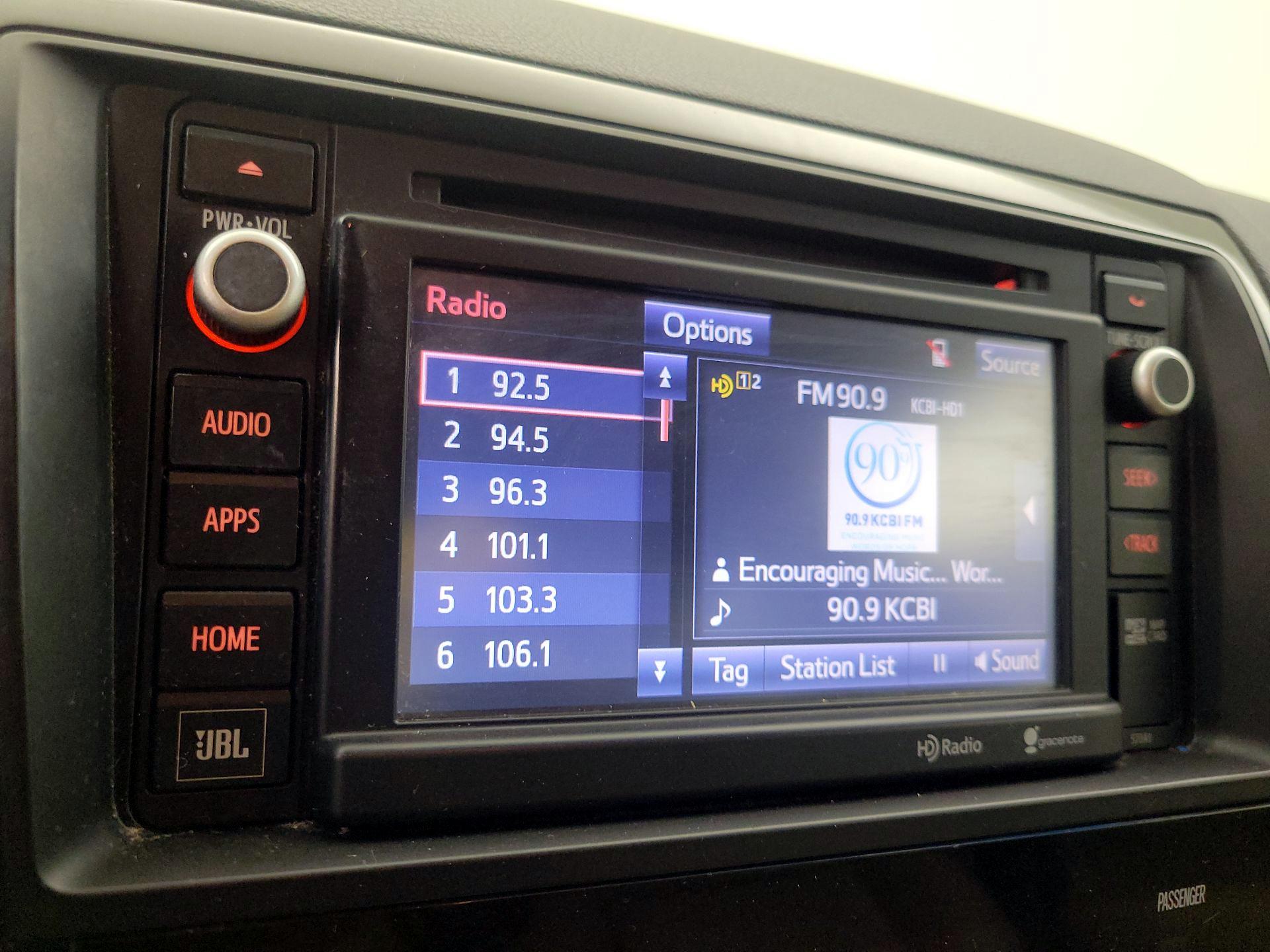 Thumbnail: 2014 Toyota Sequoia - 15