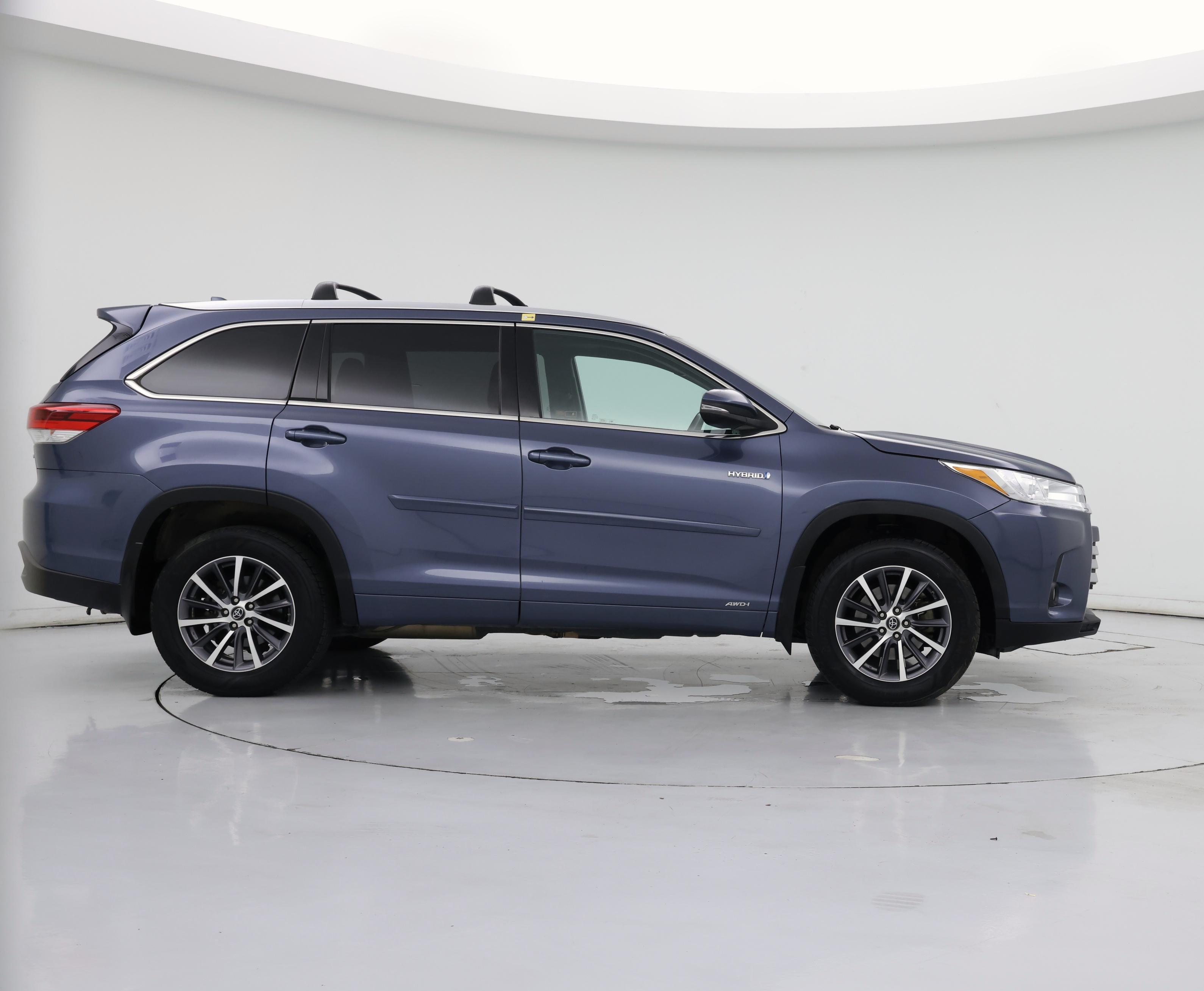 Thumbnail: 2018 Toyota Highlander - 7