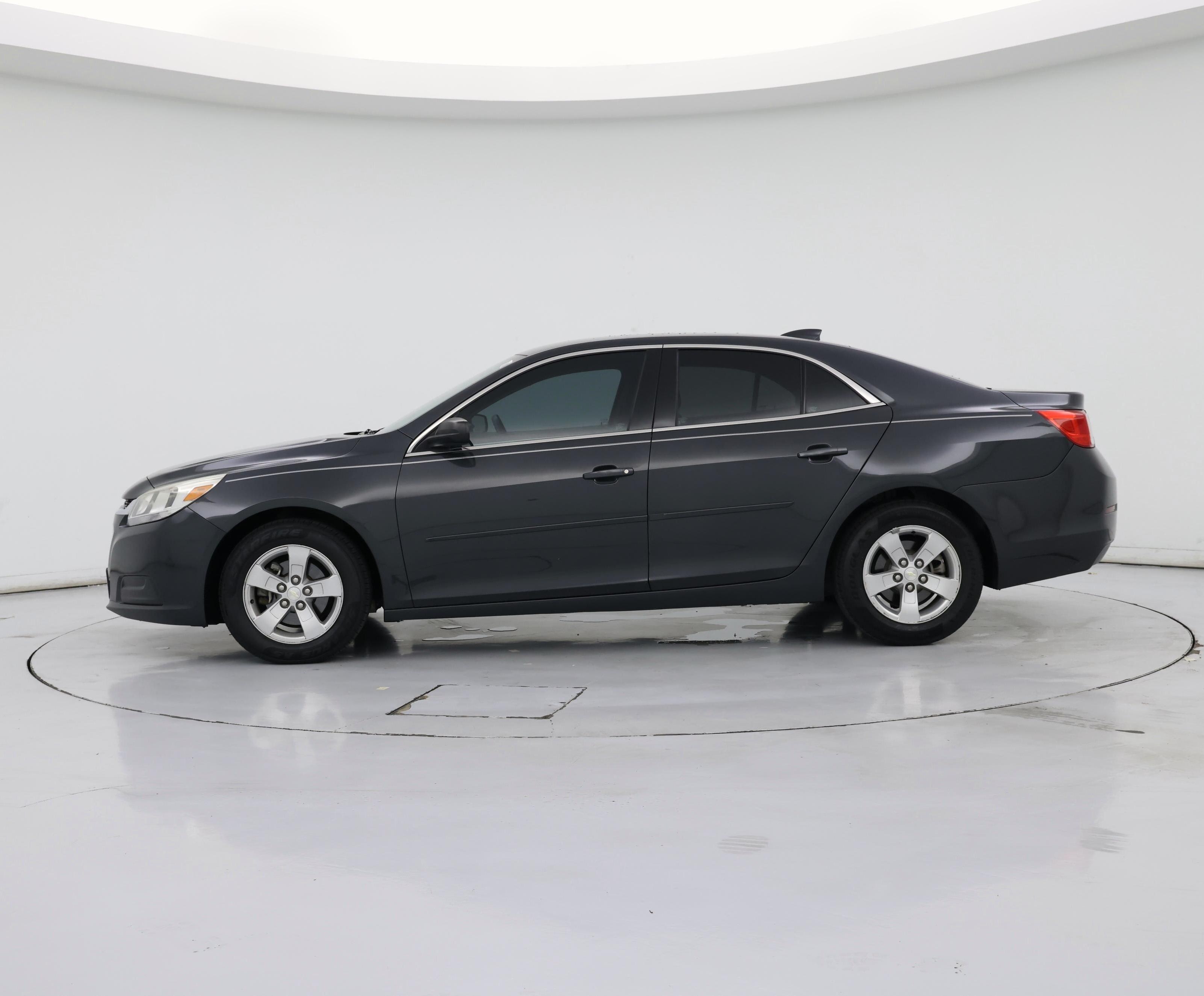 Thumbnail: 2016 Chevrolet Malibu - 3