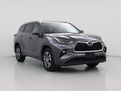 2022 Toyota Highlander XLE -
                Irving, TX
