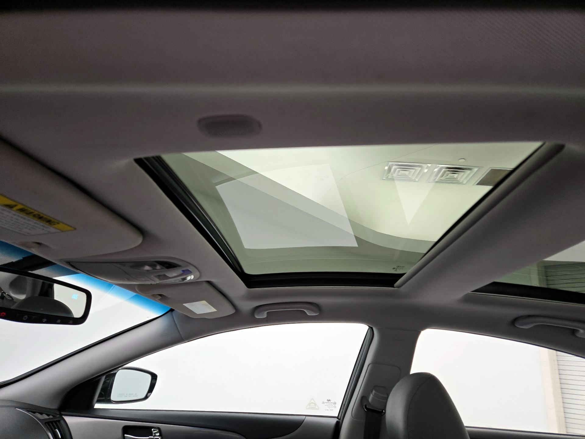 Thumbnail: 2014 Hyundai Sonata - 20