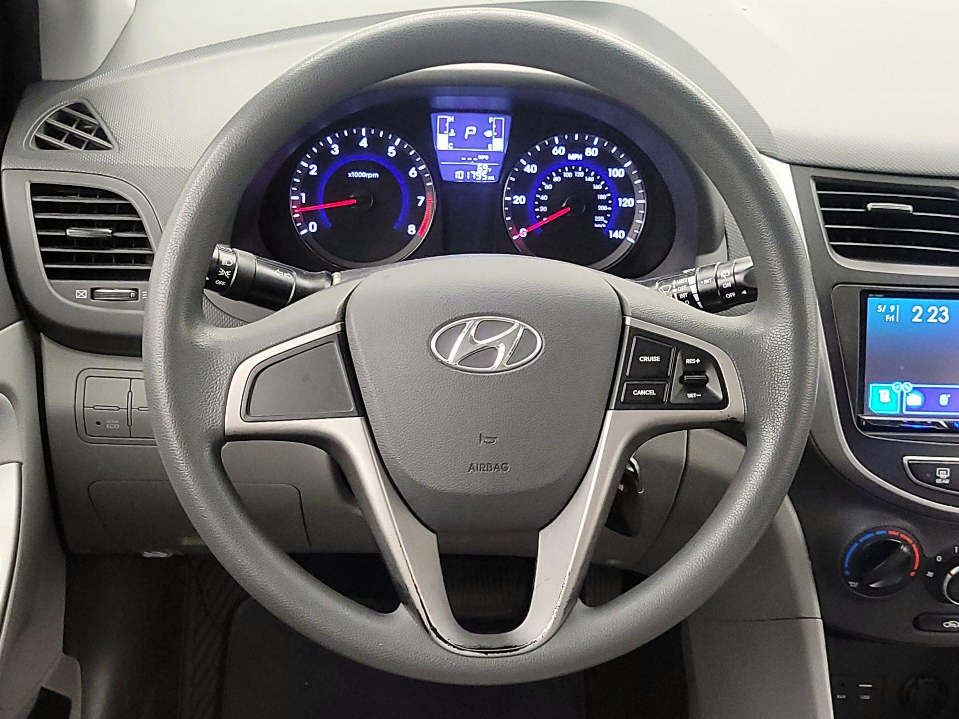 Thumbnail: 2016 Hyundai Accent - 10