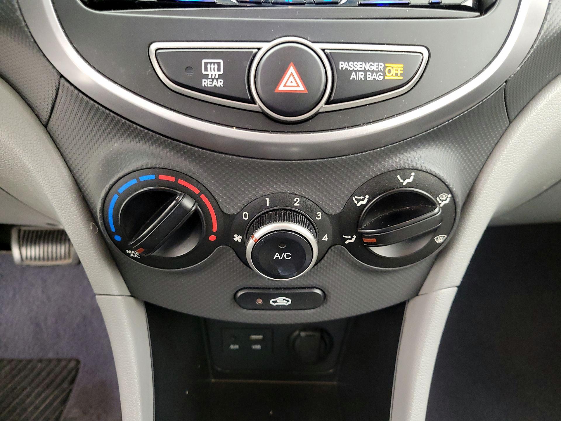 Thumbnail: 2016 Hyundai Accent - 15