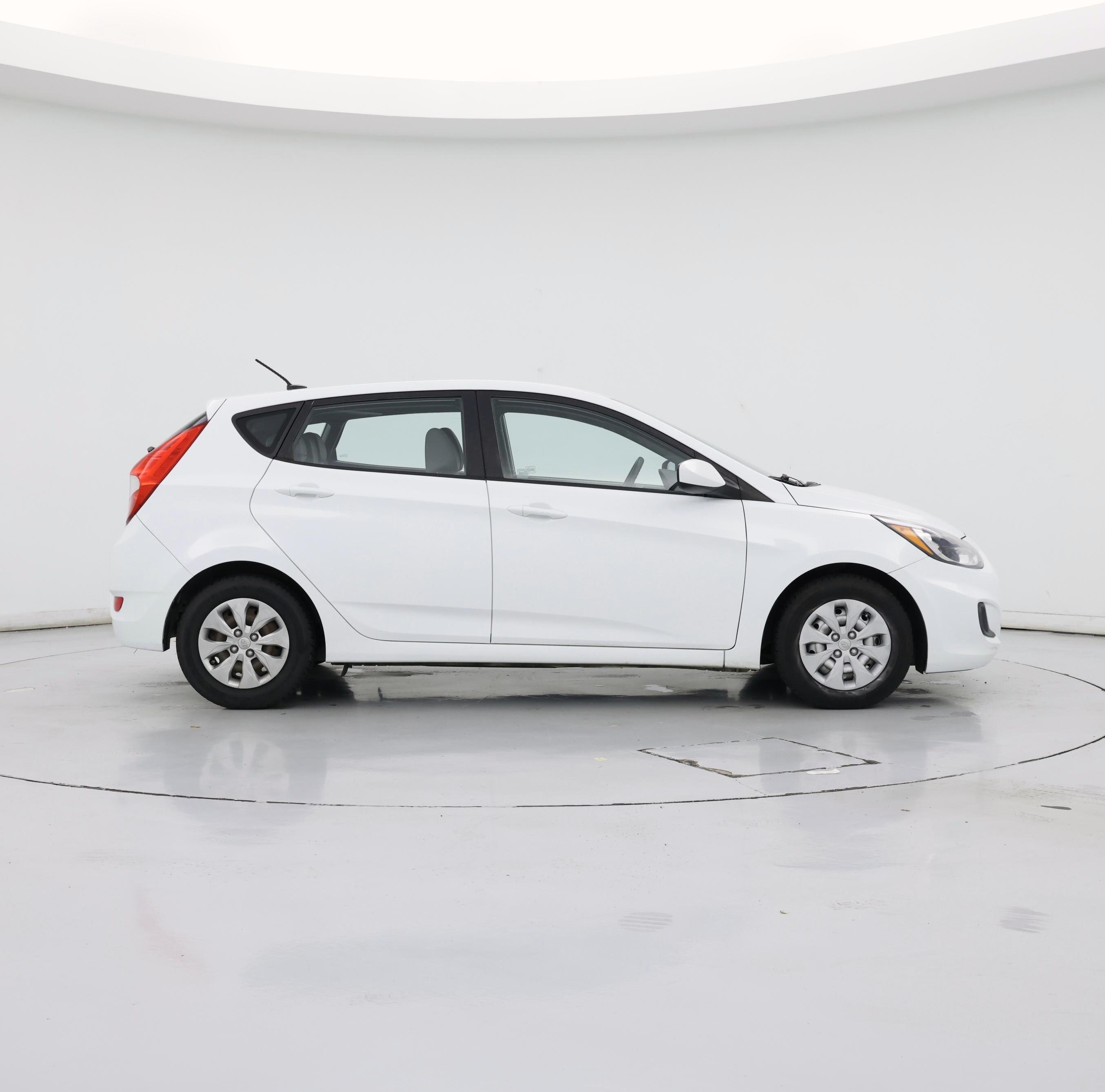 Thumbnail: 2016 Hyundai Accent - 7