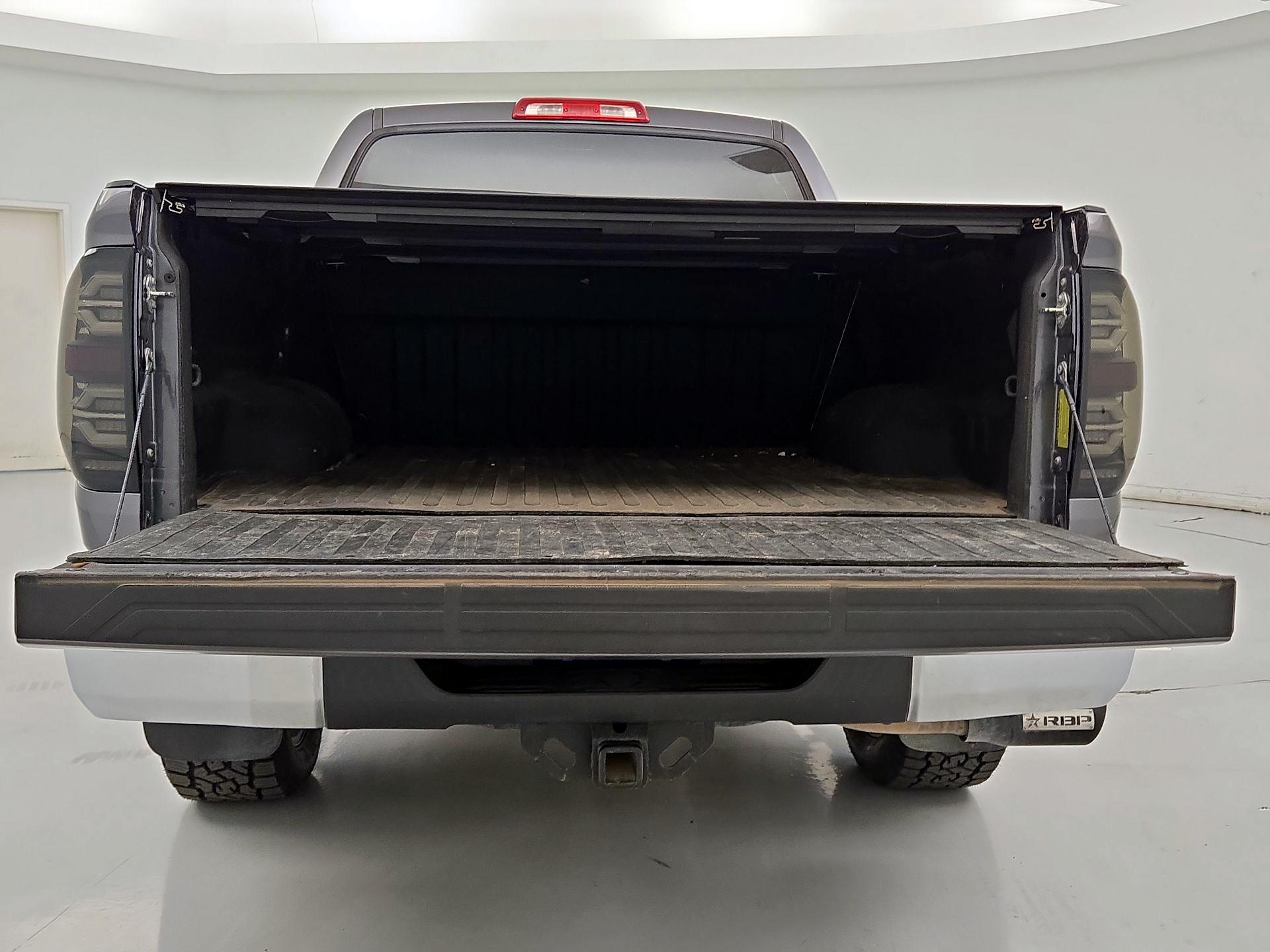 Thumbnail: 2017 Toyota Tundra - 19