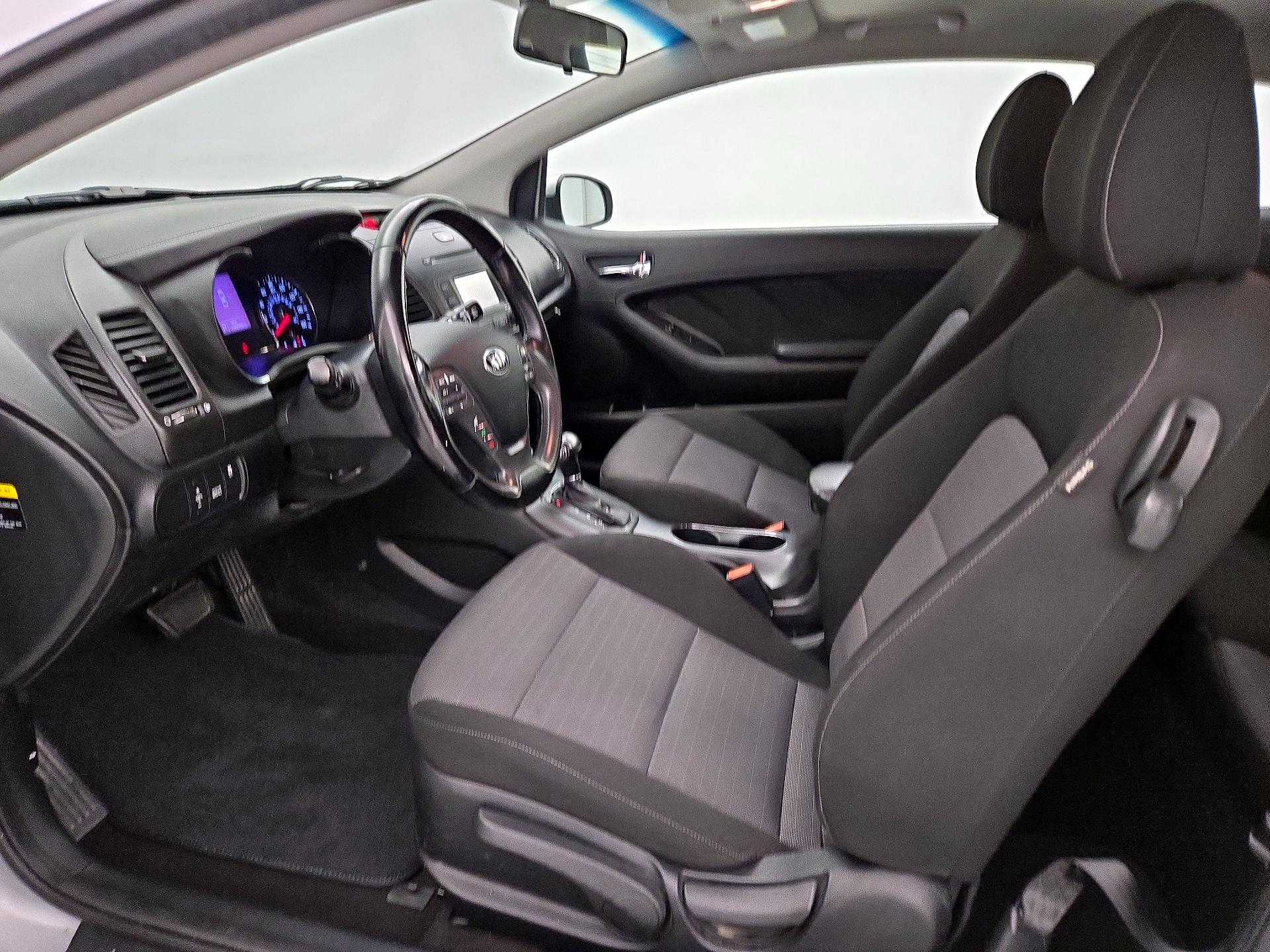 Thumbnail: 2016 Kia Forte - 11