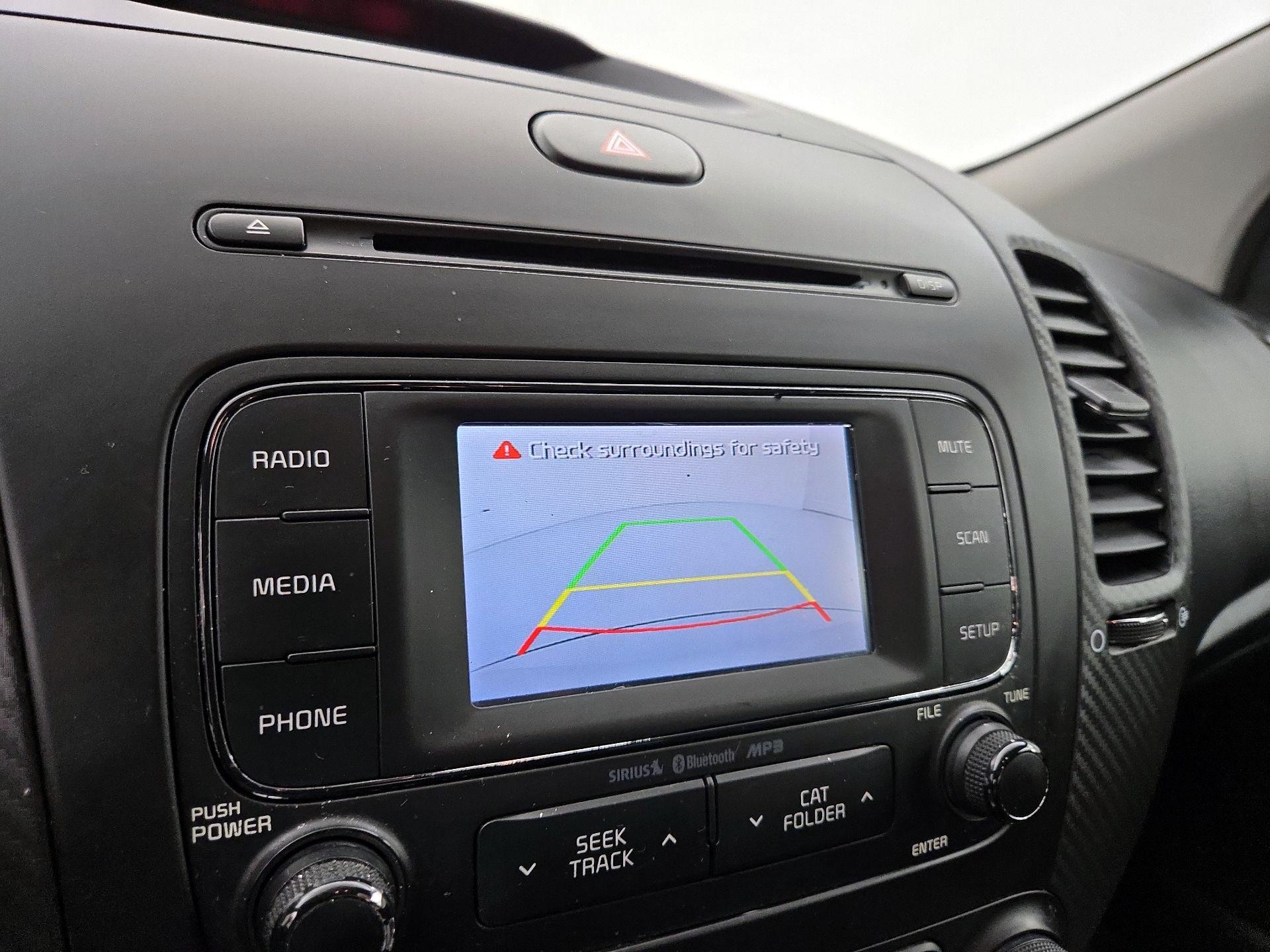 Thumbnail: 2016 Kia Forte - 14