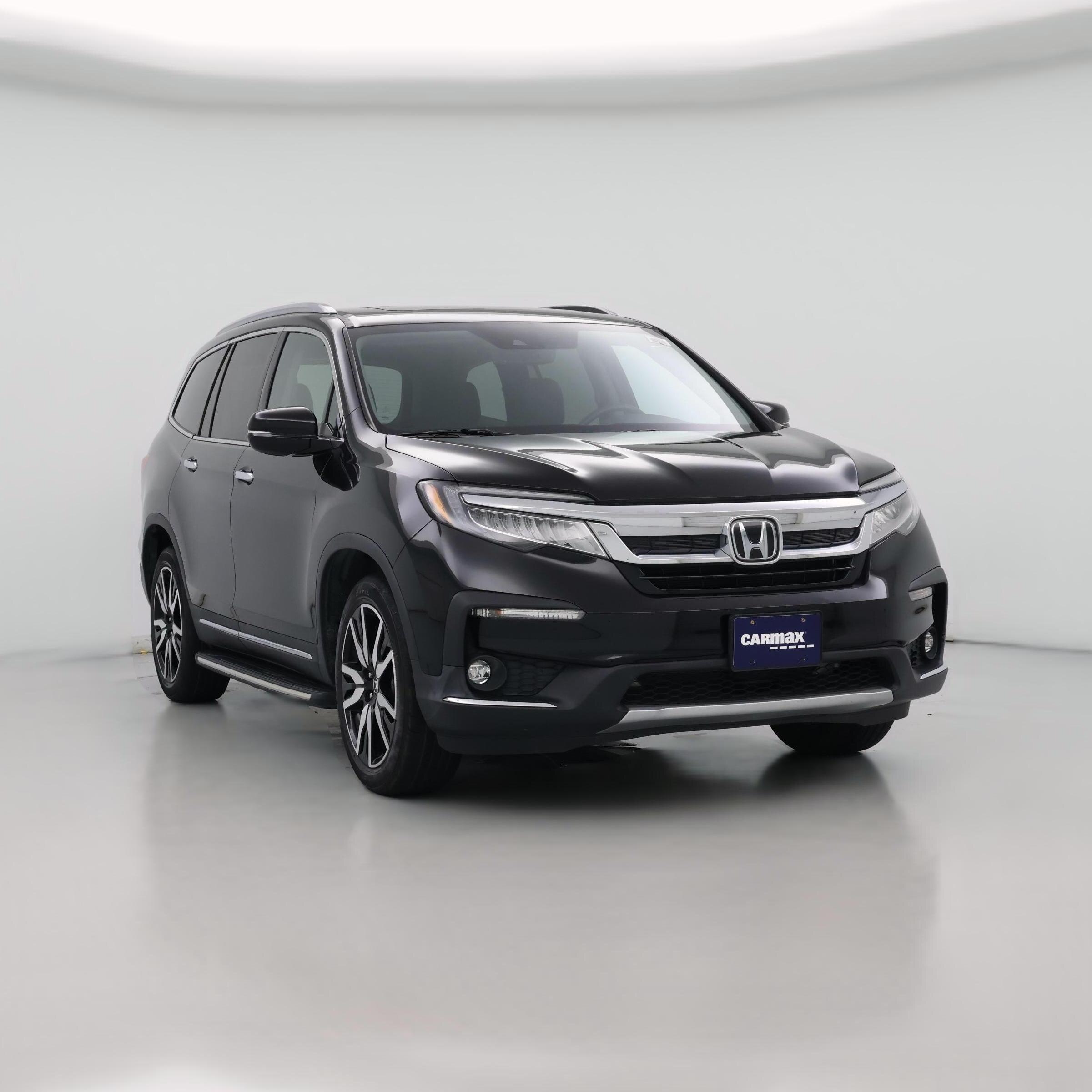 This 2017 Honda Pilot Touring has all the bells and whistles