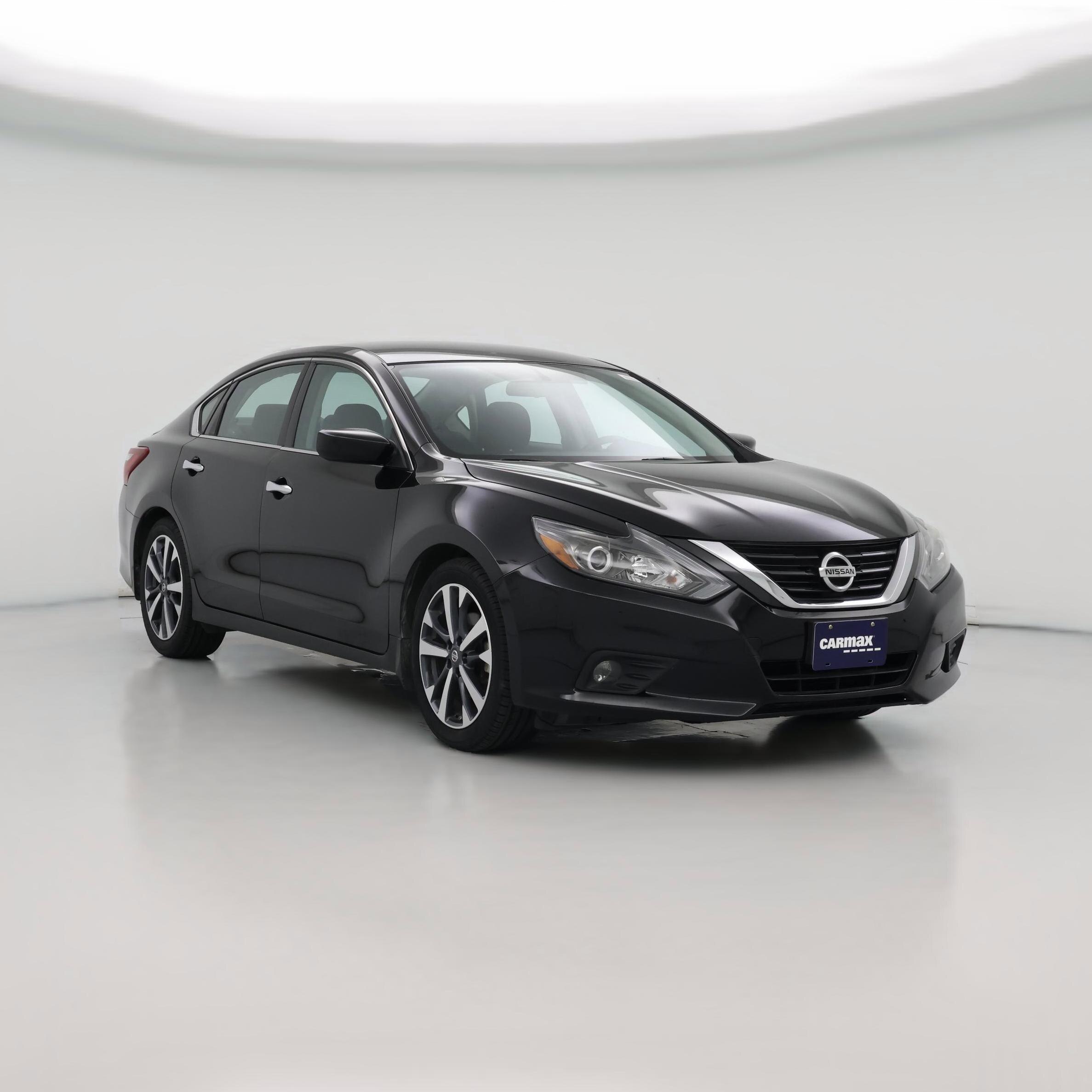 Thumbnail: 2017 Nissan Altima - 1