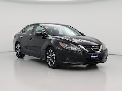 Black 2017 Nissan Altima SR