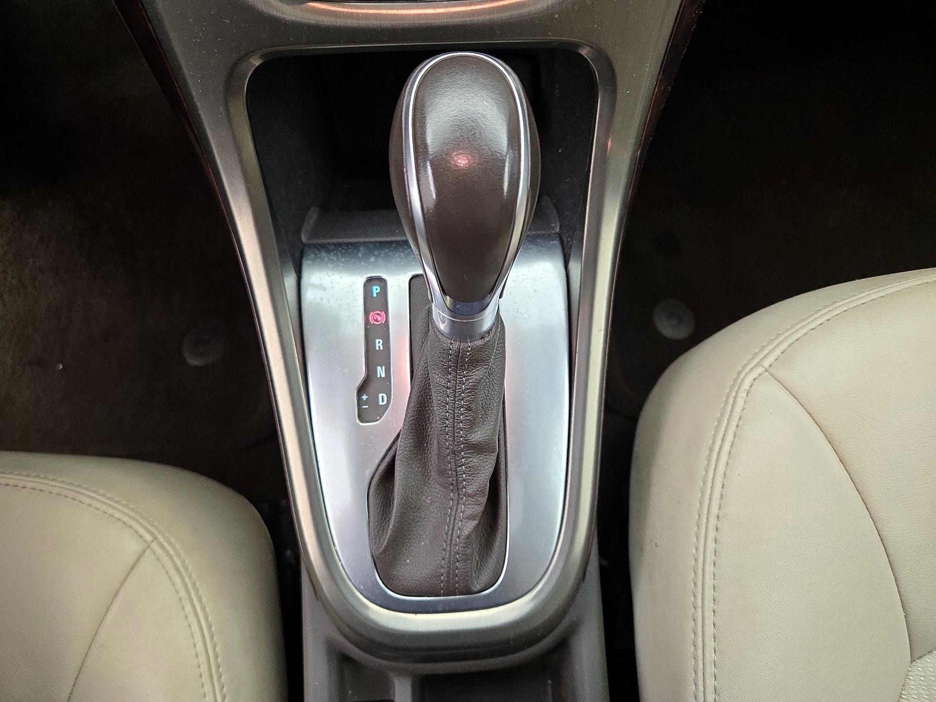Thumbnail: 2015 Buick Verano - 17