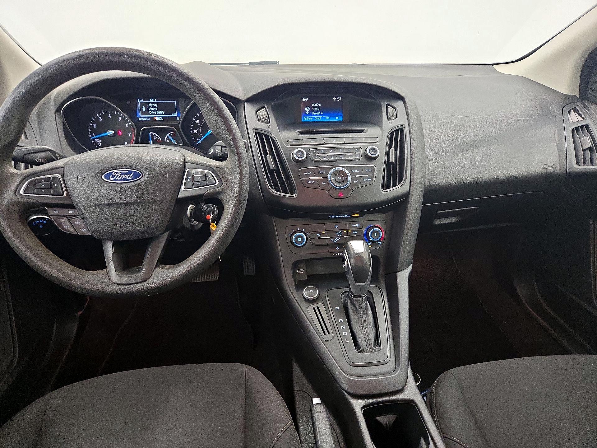 Thumbnail: 2015 Ford Focus - 9