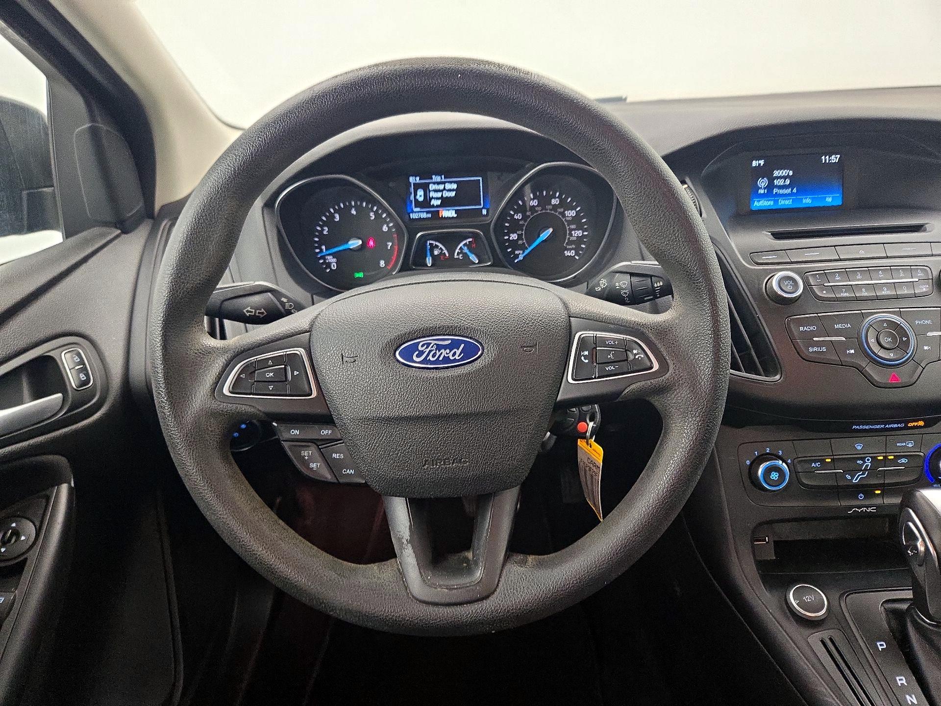 Thumbnail: 2015 Ford Focus - 10