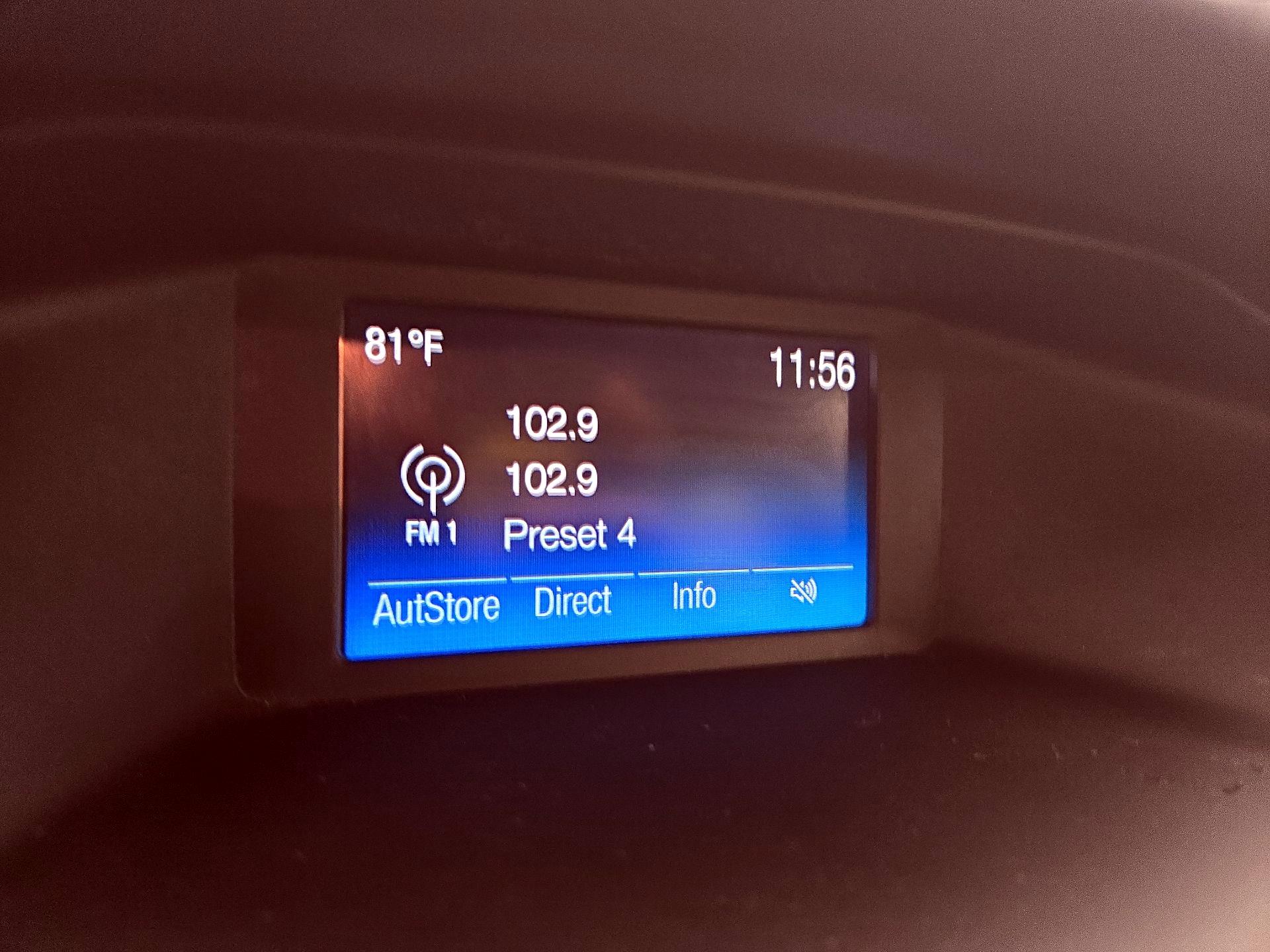 Thumbnail: 2015 Ford Focus - 15
