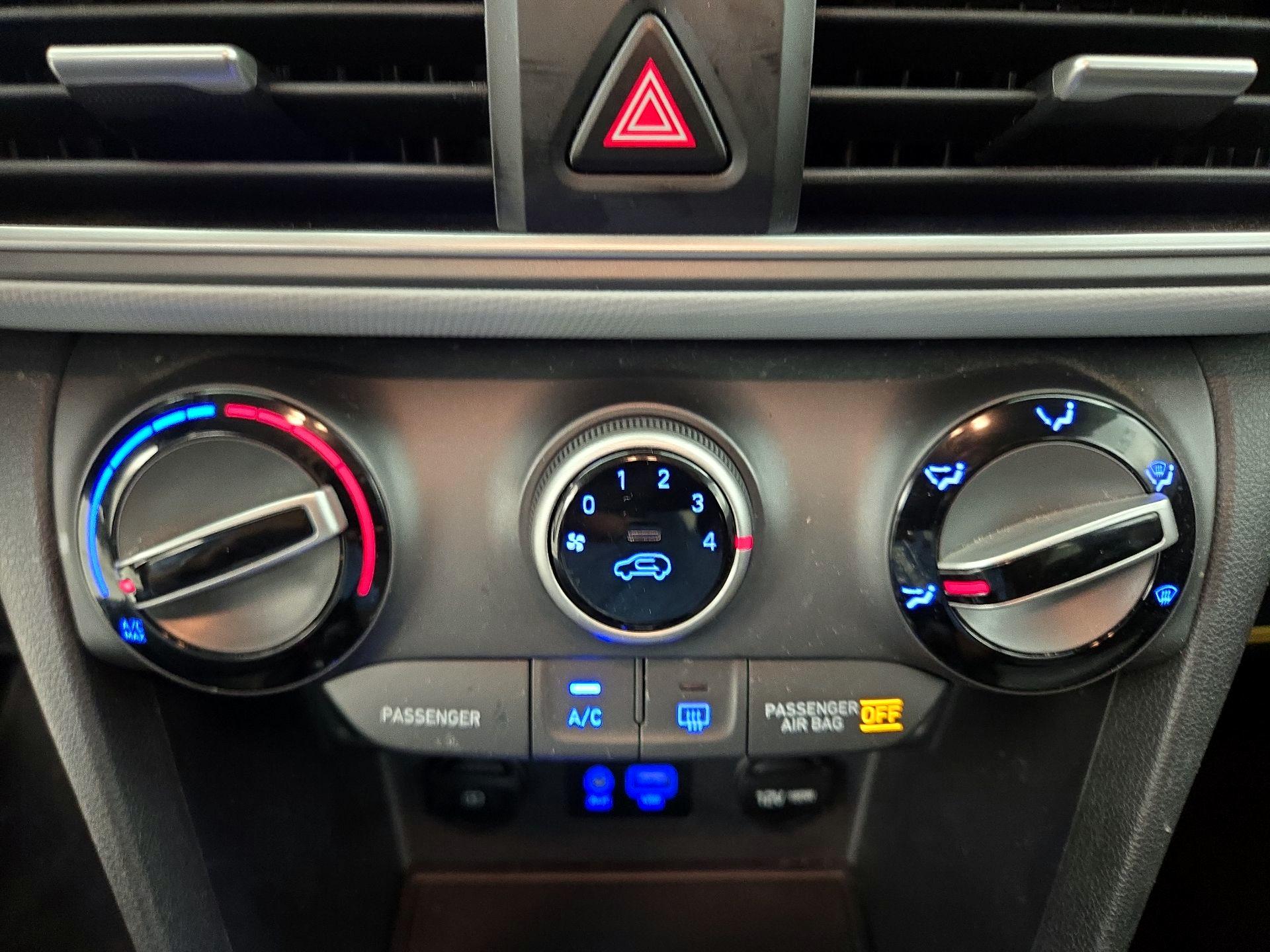 Thumbnail: 2020 Hyundai Kona - 16