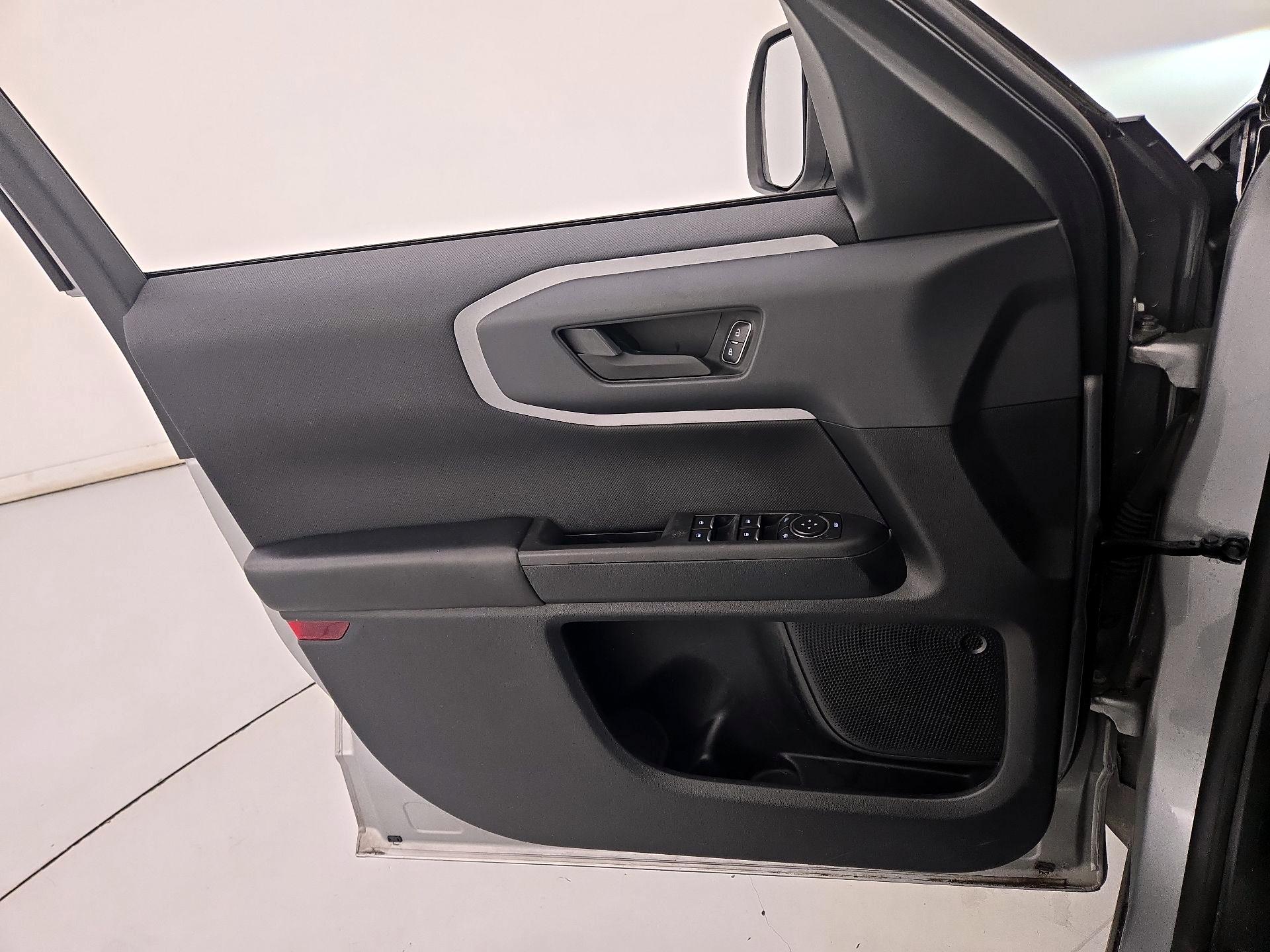 Thumbnail: 2021 Ford Bronco Sport - 12