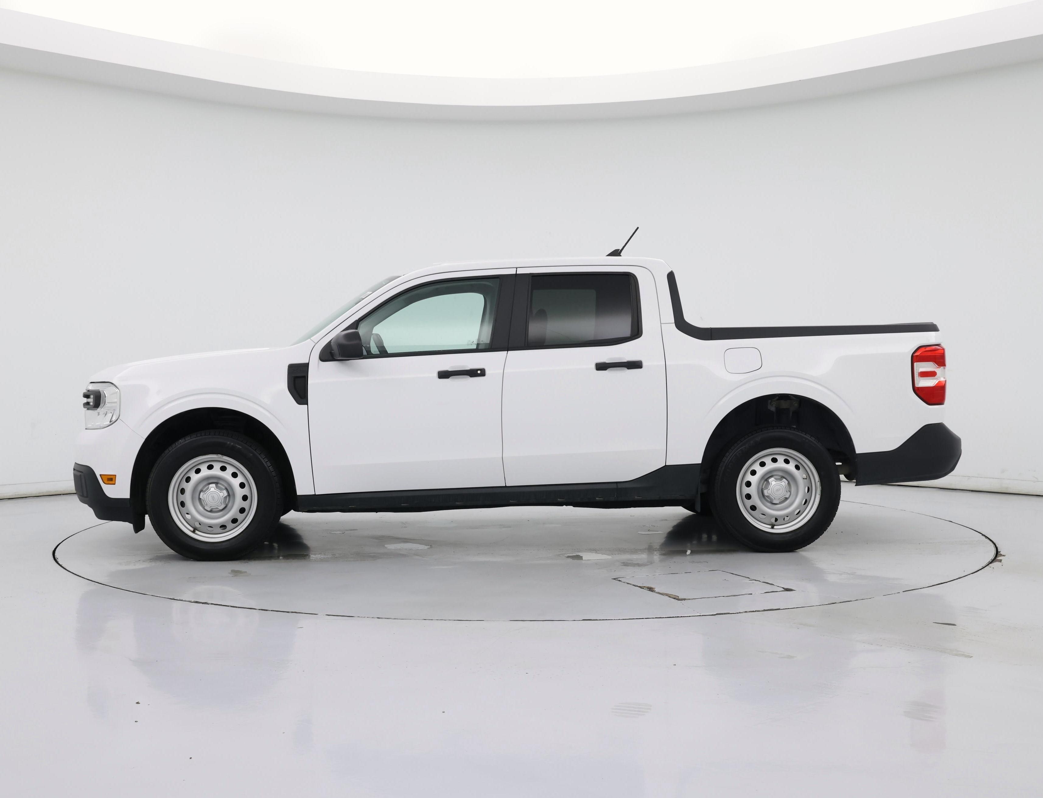 Thumbnail: 2022 Ford Maverick - 3