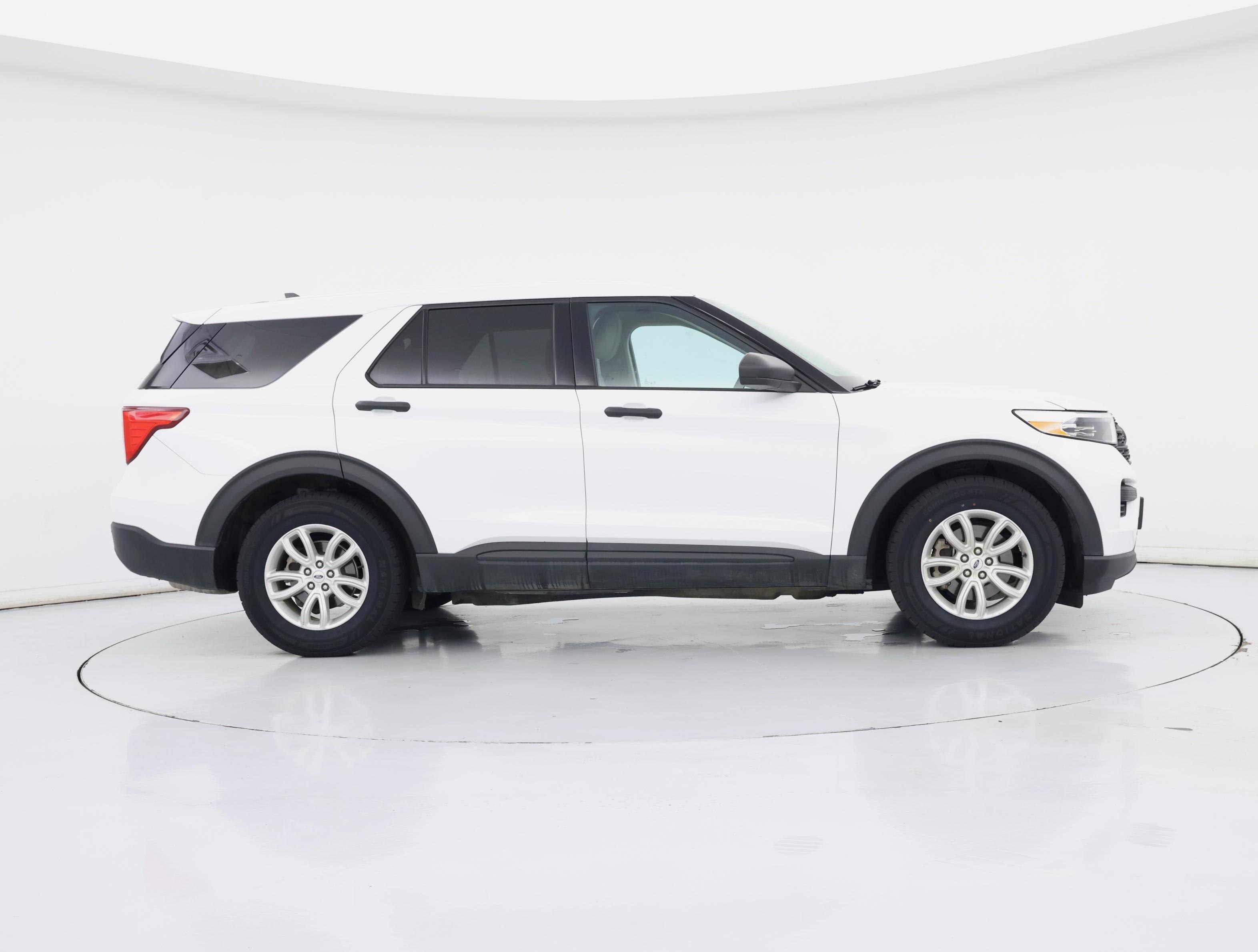Thumbnail: 2021 Ford Explorer - 7