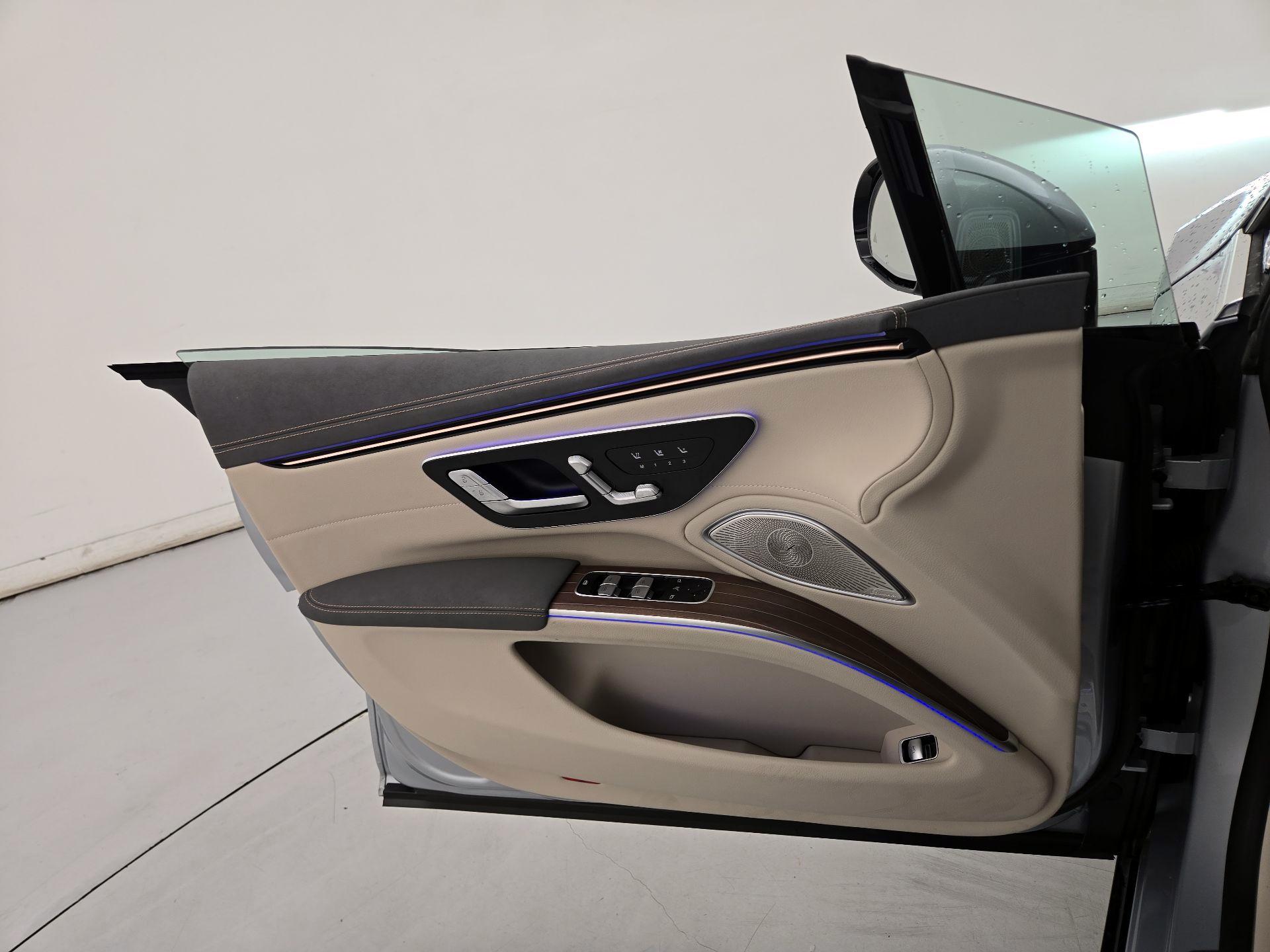 Thumbnail: 2022 Mercedes-Benz EQS - 12