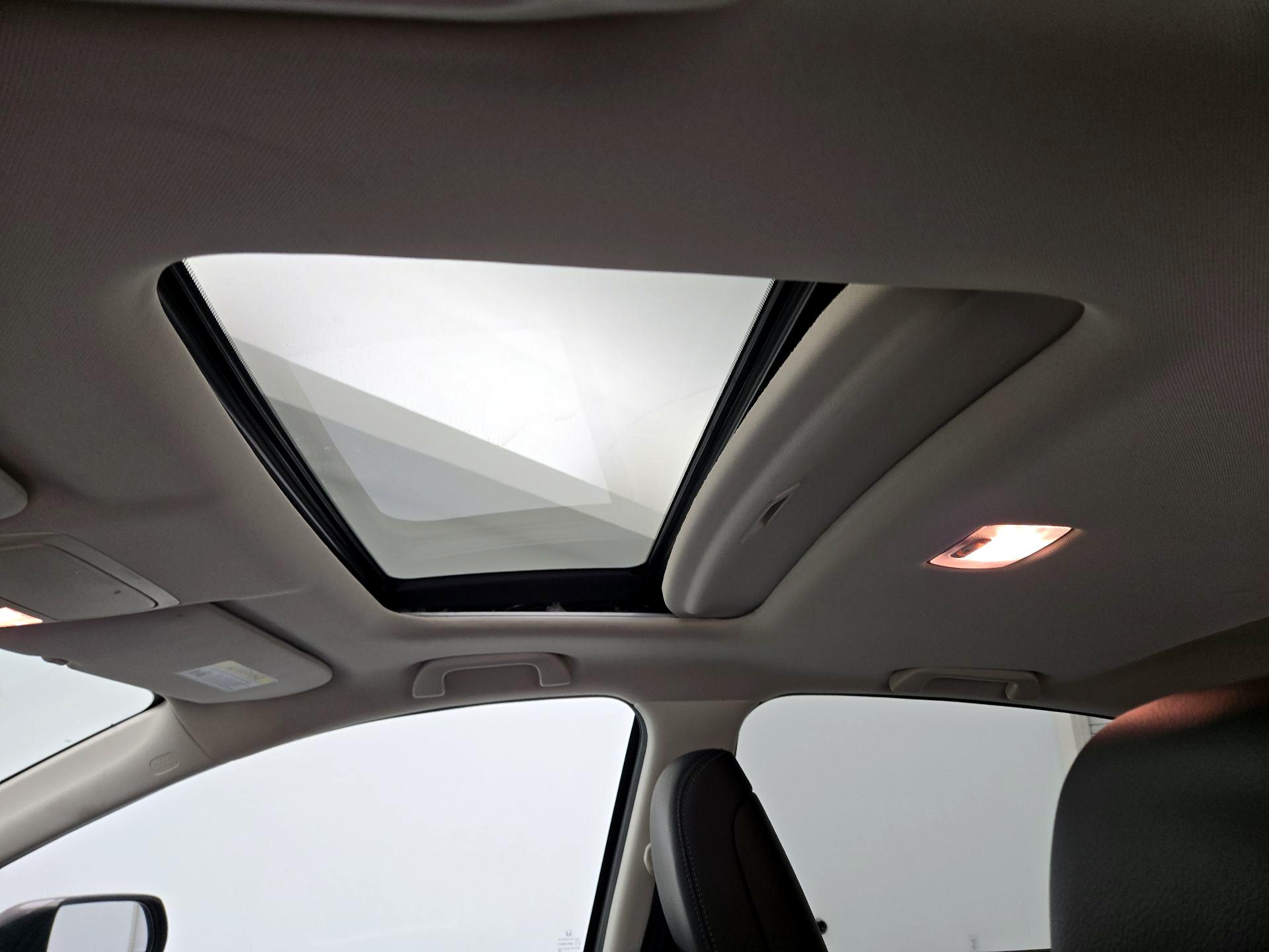 Thumbnail: 2016 Honda CR-V - 19
