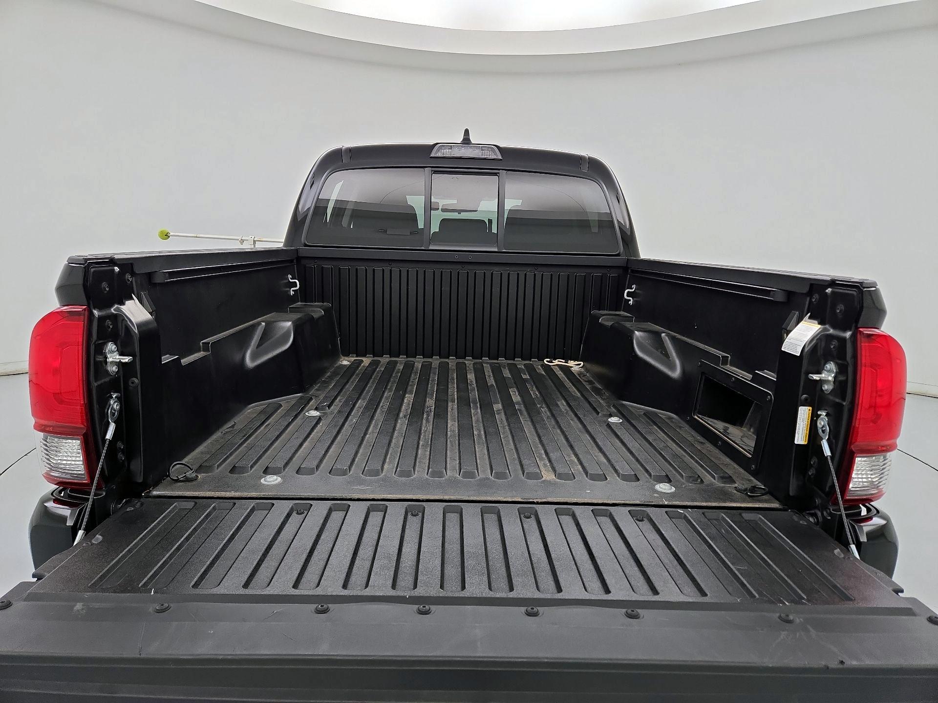 Thumbnail: 2023 Toyota Tacoma - 20